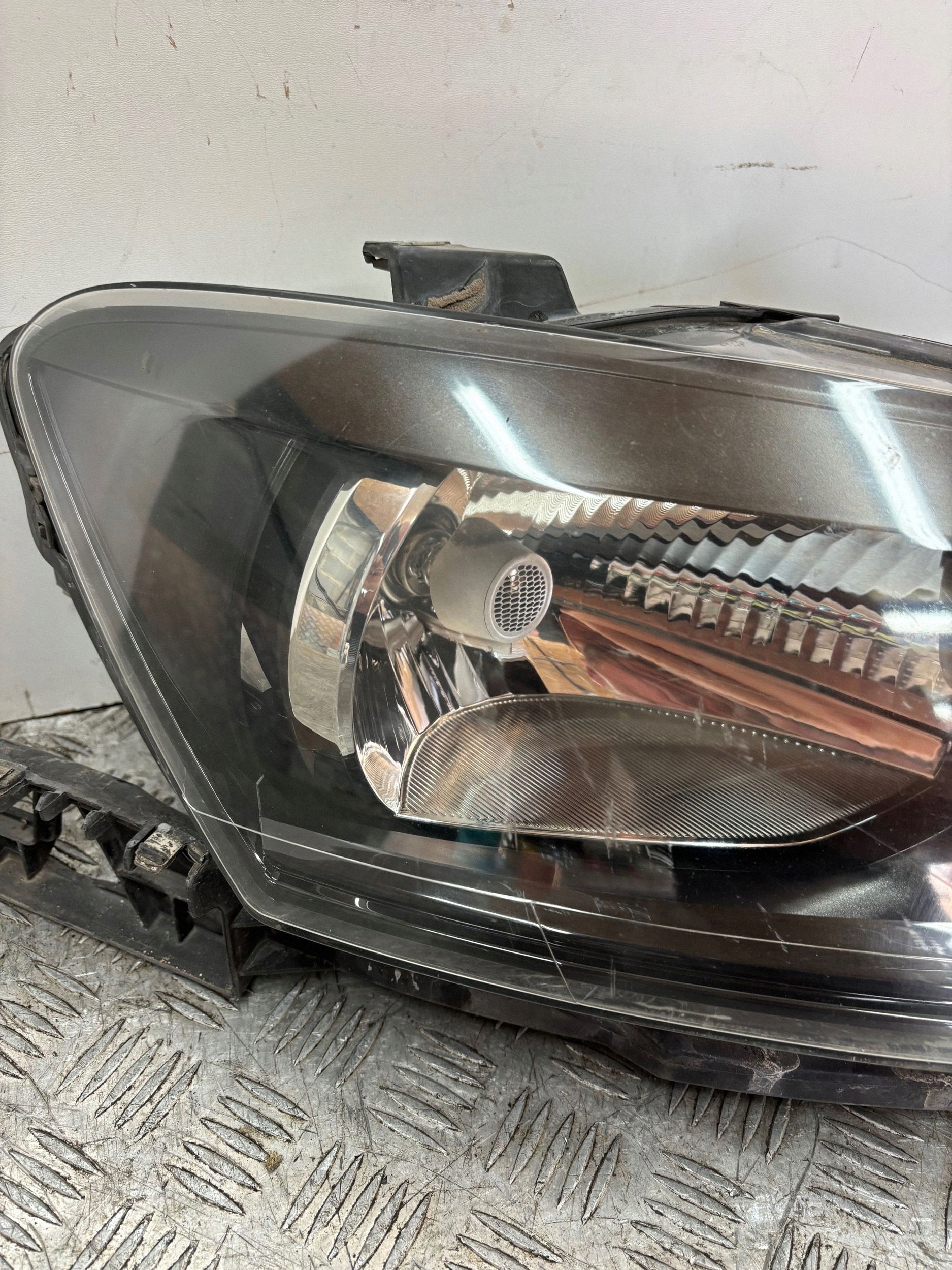 REFLEKTOR light right VW POLO 6R 09