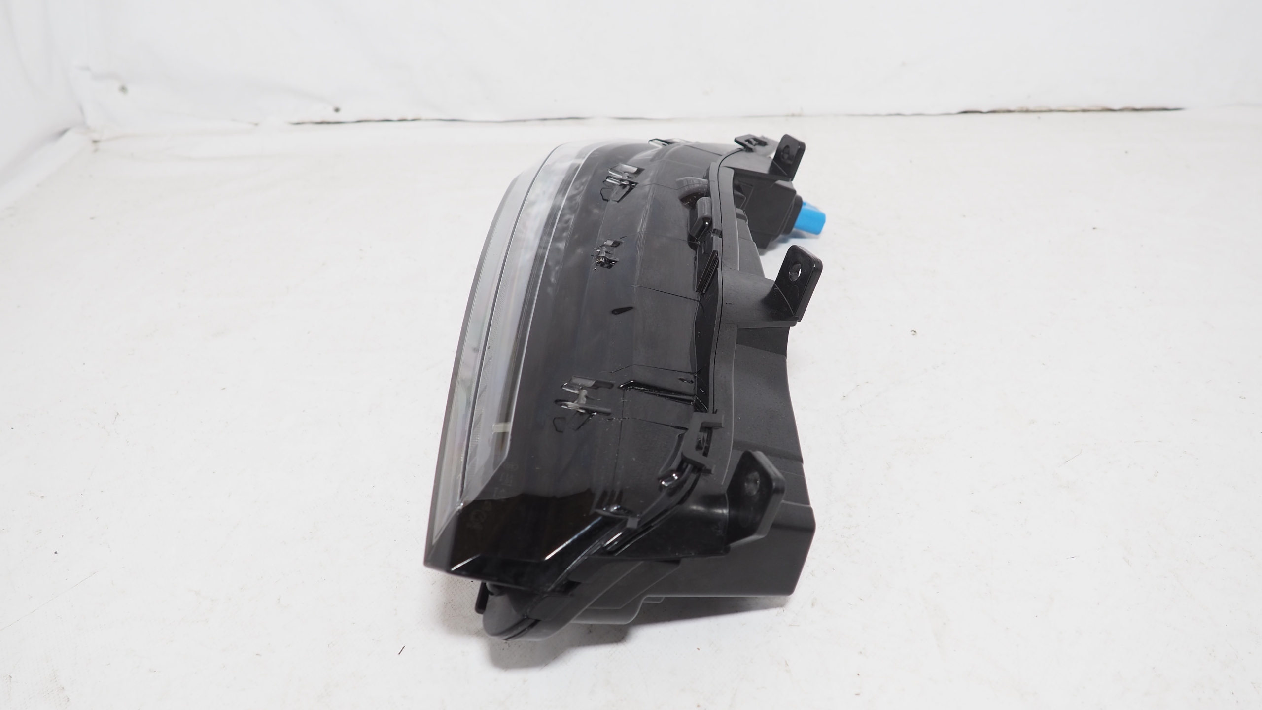 Peugeot 308 III LED DRL left front