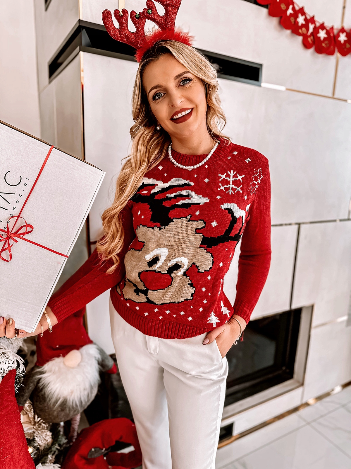 SWETER ŚWIĄTECZNY MOTYW DŁUGI RĘKAW RENIFER Rozmiar uniwersalny