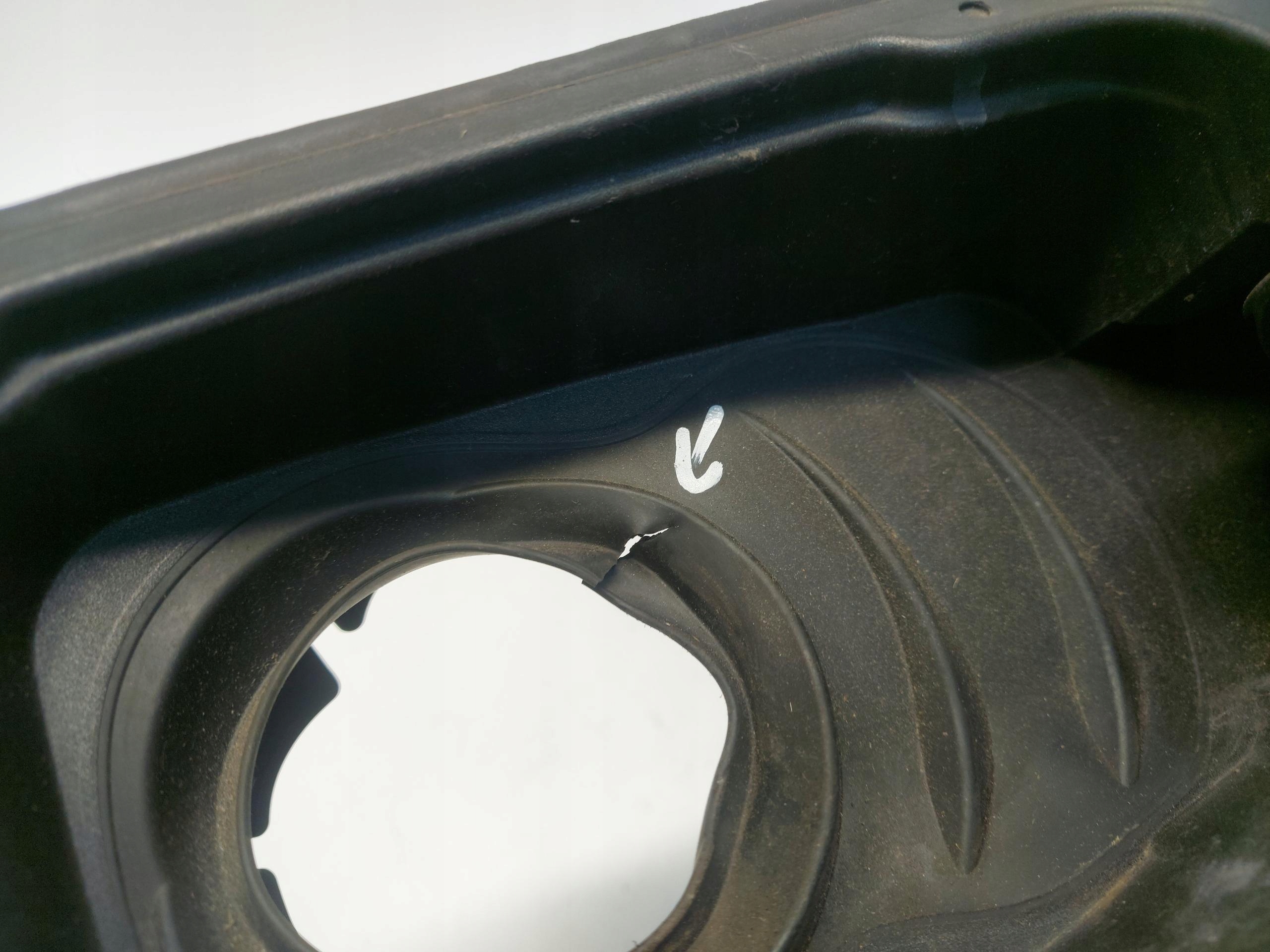 BMW G20 330e Tankklappe des Kraftstoffsbehälters