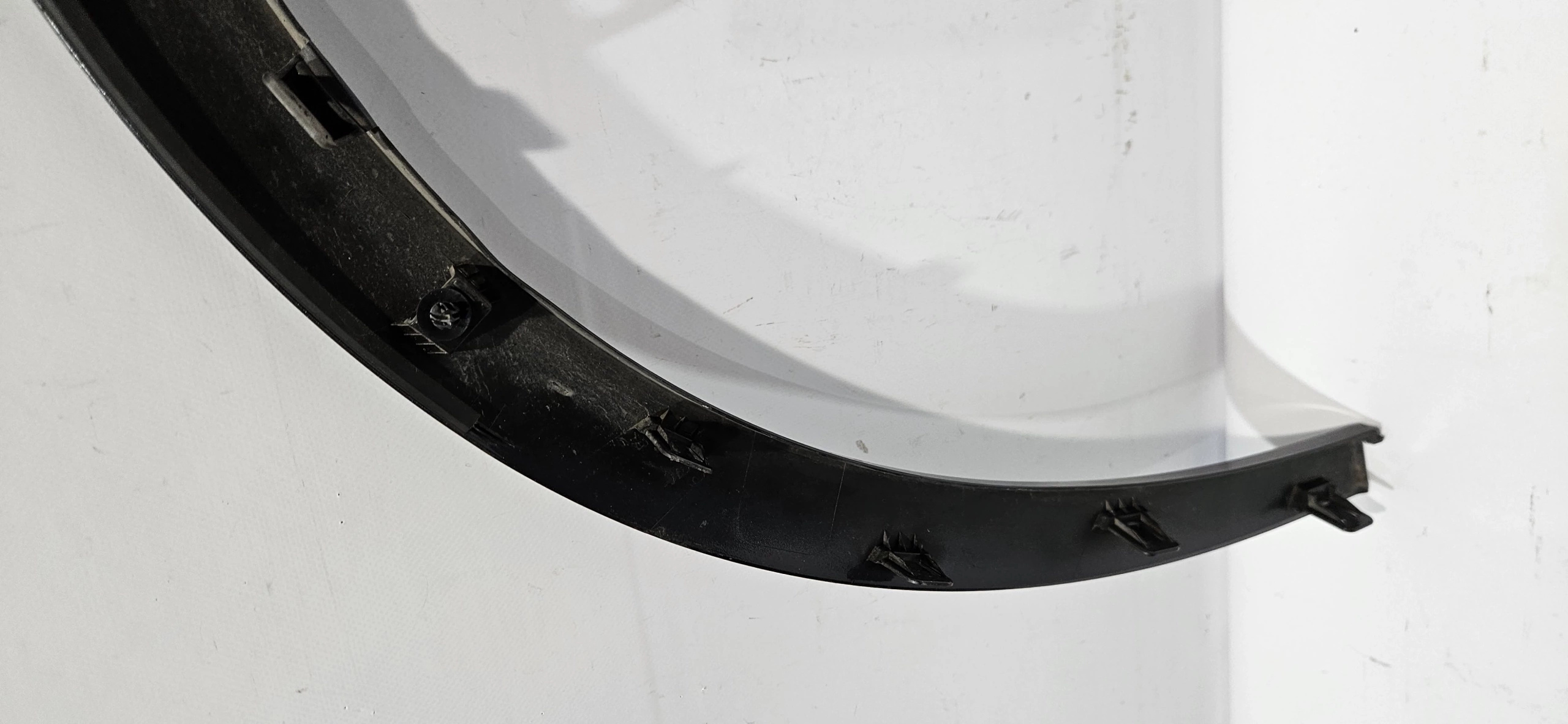lišta blatníku pravý předek LEXUS RX V 22- 75601-48080