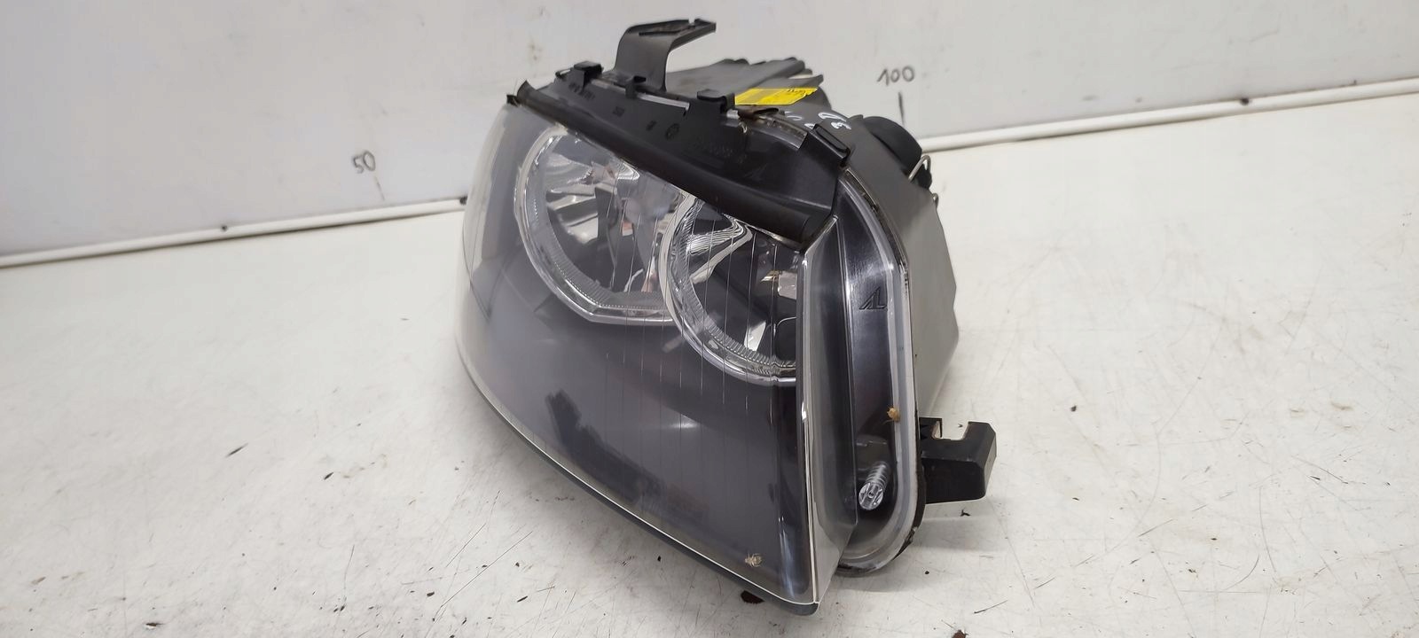 light front front right Audi A3 8P