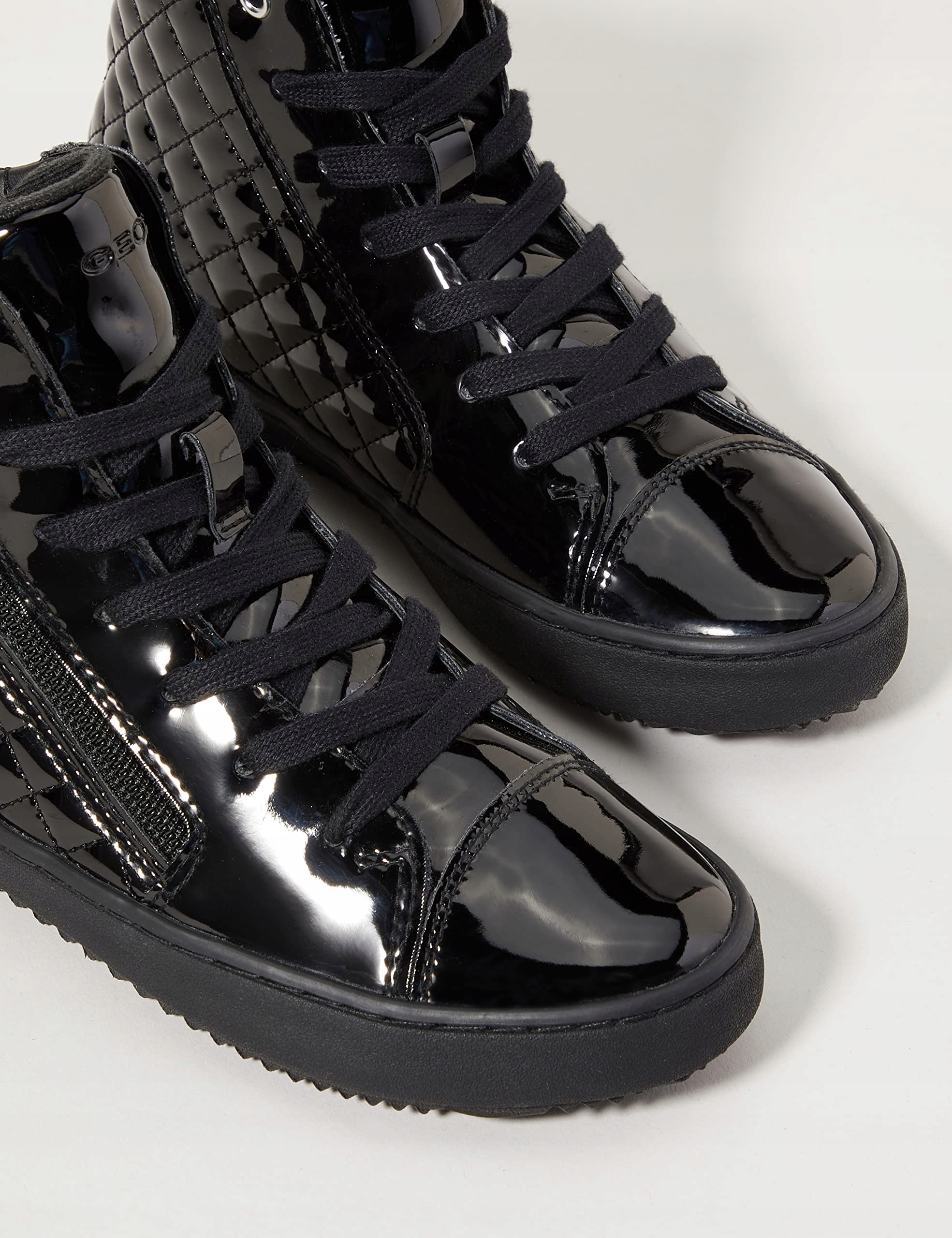 Geox dziewczyna J Kalispera Girl D Sneakers Bohater brak