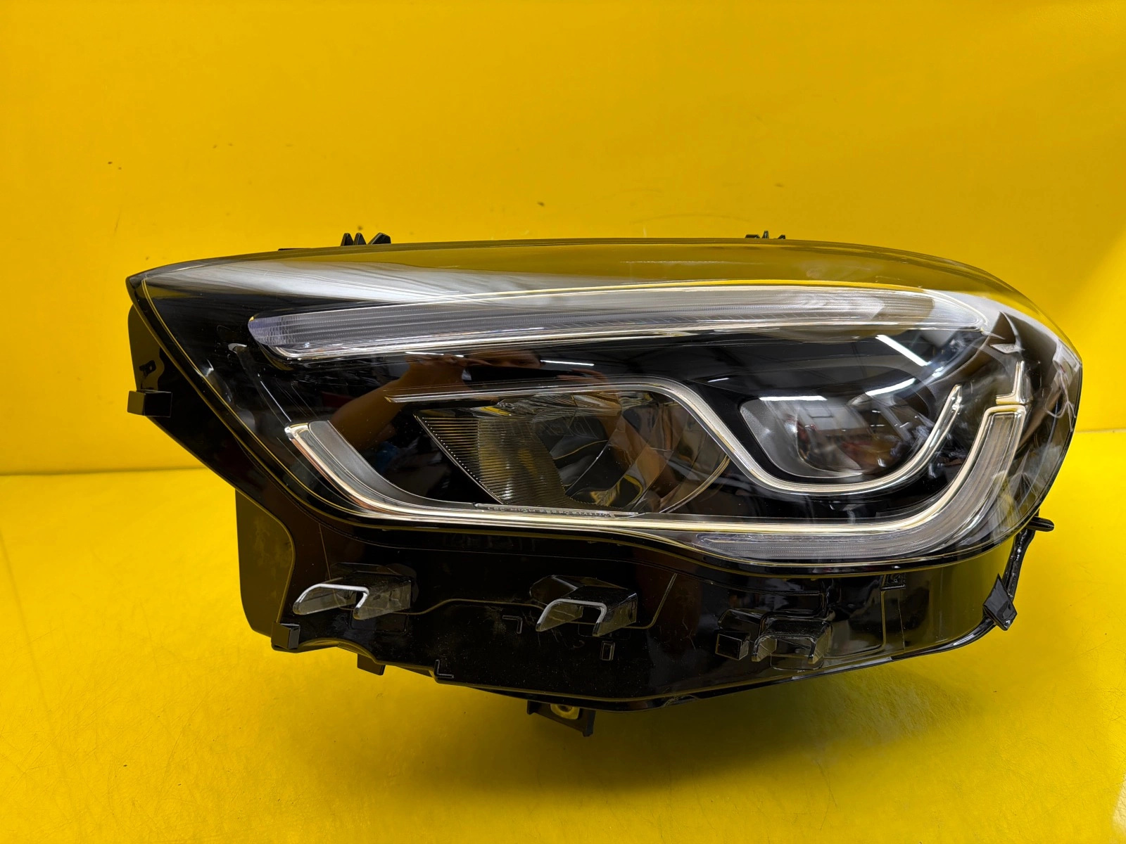 light left Mercedes GLA W247 Full Led A2479063705
