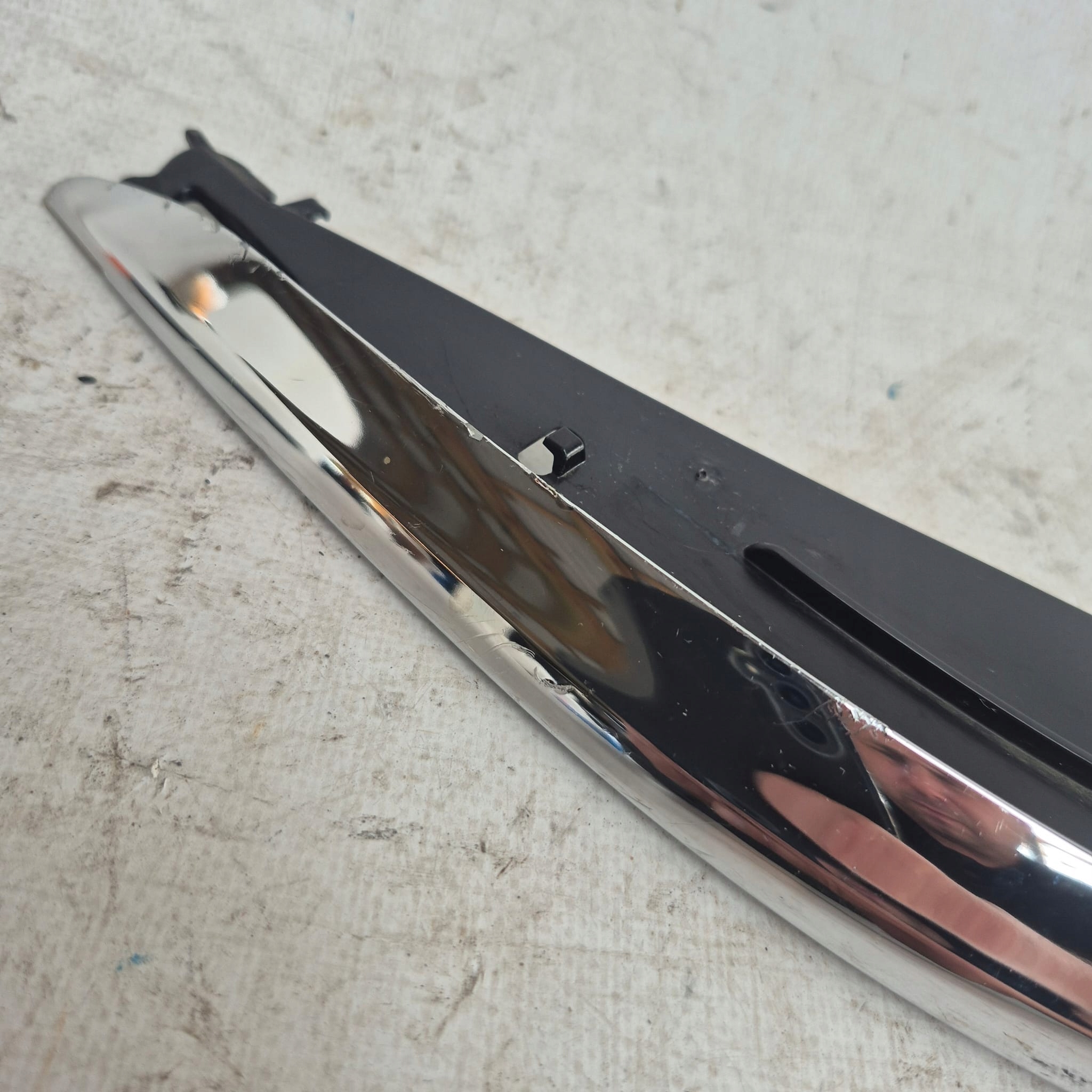 VW PASSAT B8 3G0 moulding CHROM below LAMPE right right 3G0941120