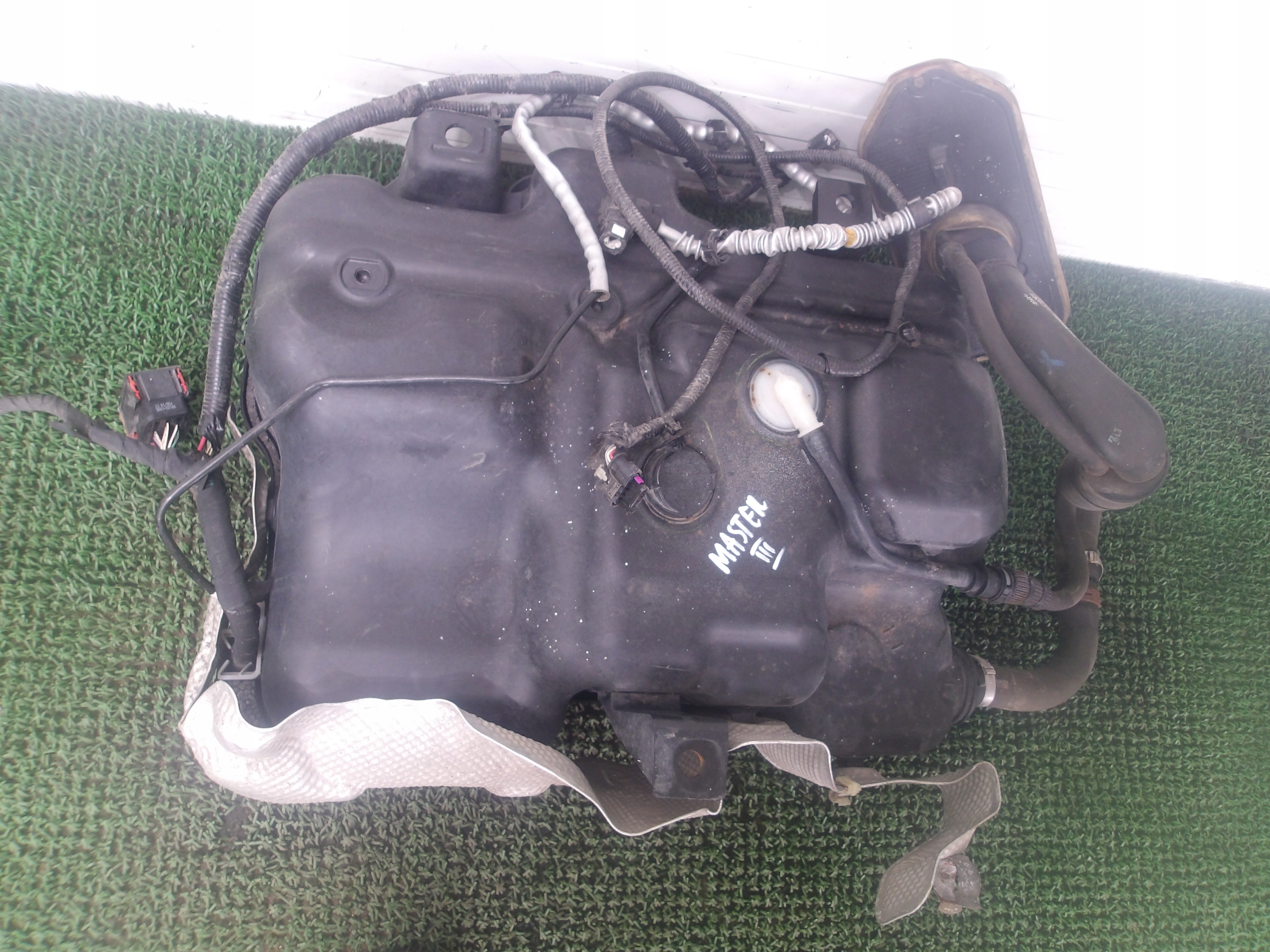 RENAULT MASTER III OPEL MOVANO B 10-18 2.3 DCI Behälter ADBLUE OE
