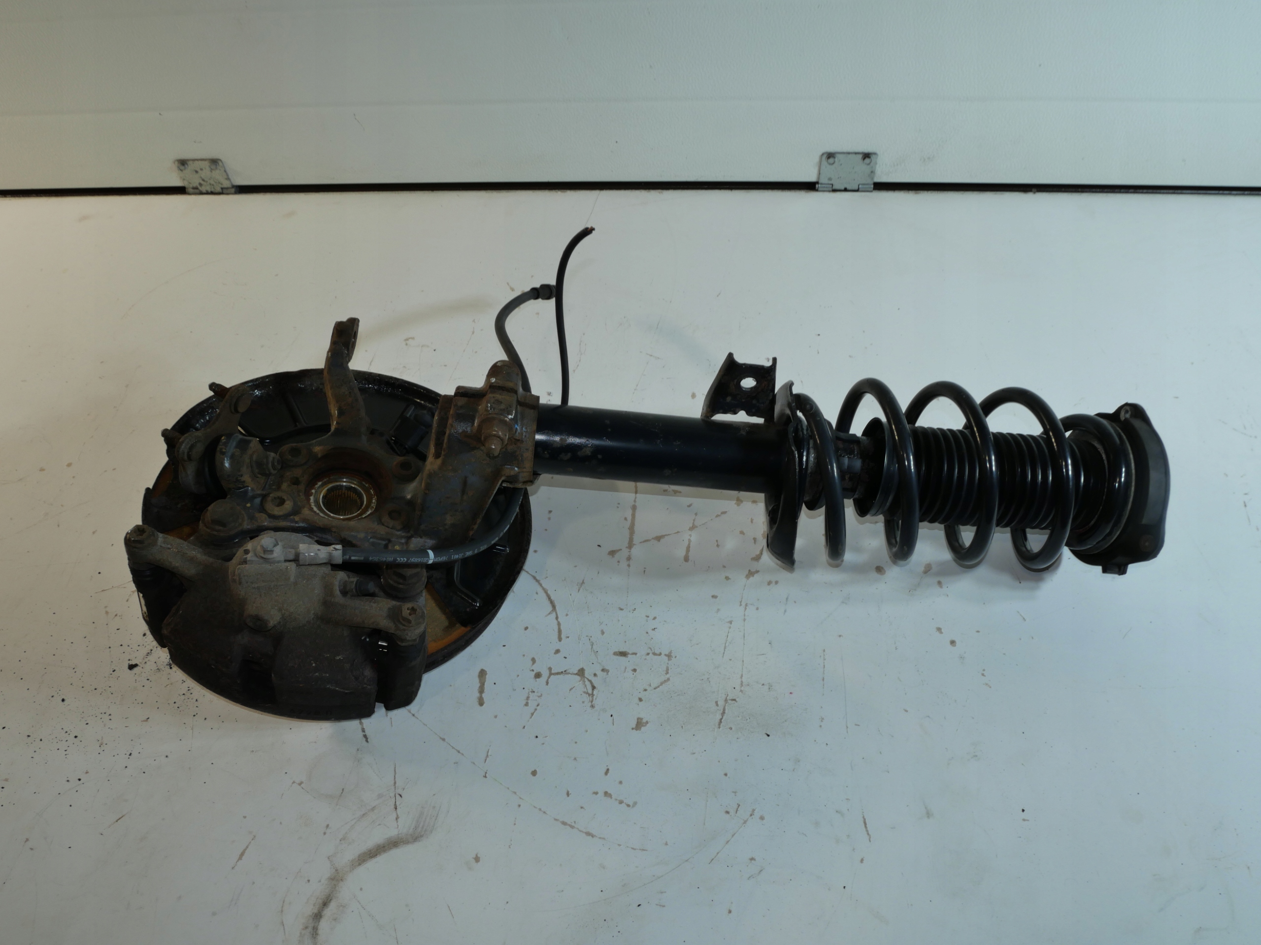 swing McPherson front VW CADDY IV 2K5412021Q