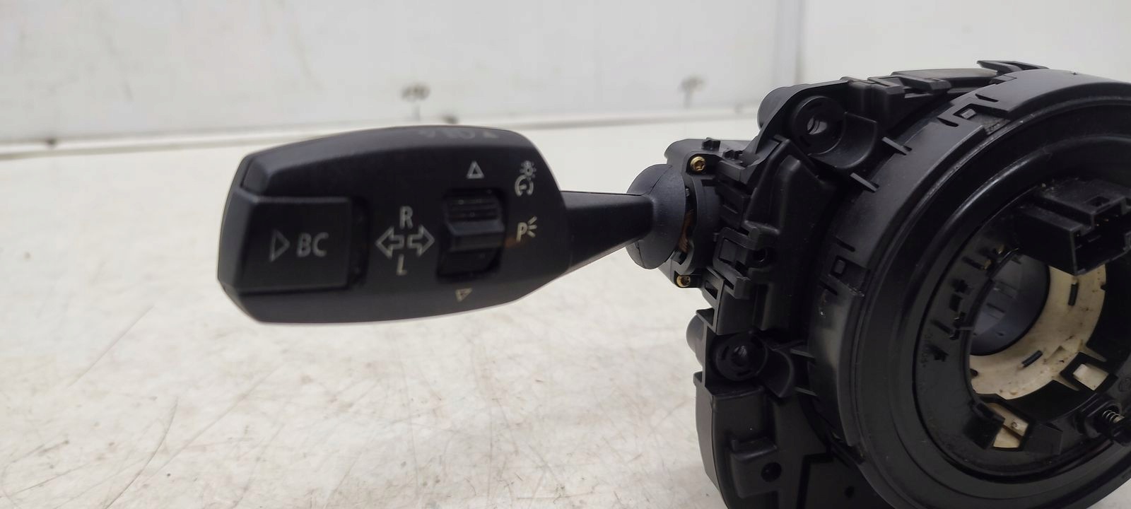 steering wheel levers and controls CIM BMW E90