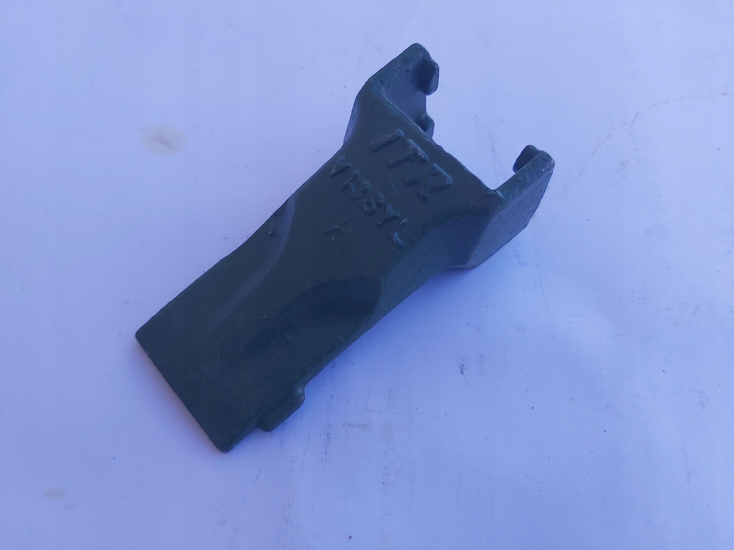 CASE ZĄB ŁYŻKI ESCO V13SYL LUBLIN