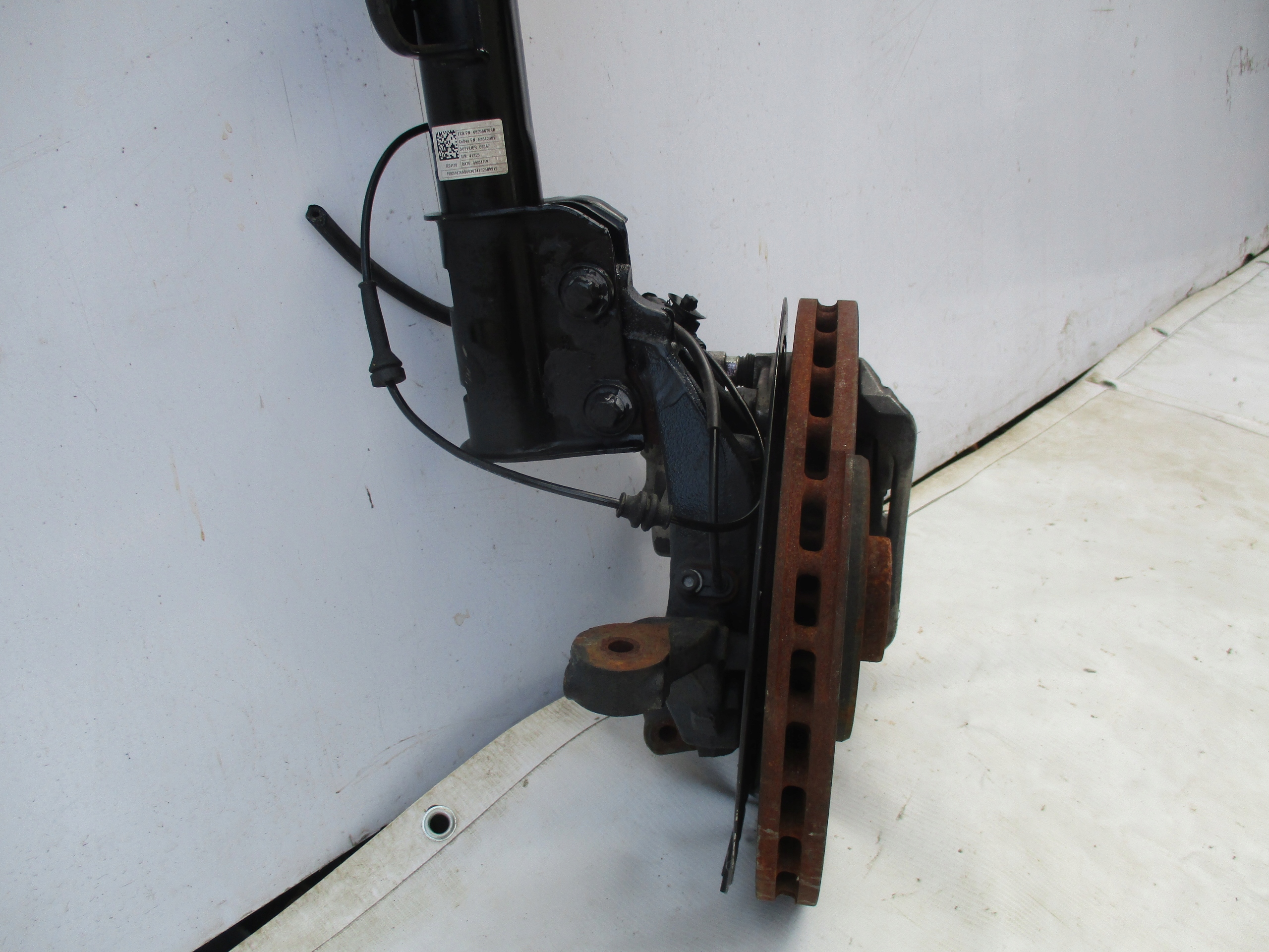 tlumič otoč pravá Jeep Compas II 1,6 68259676AB