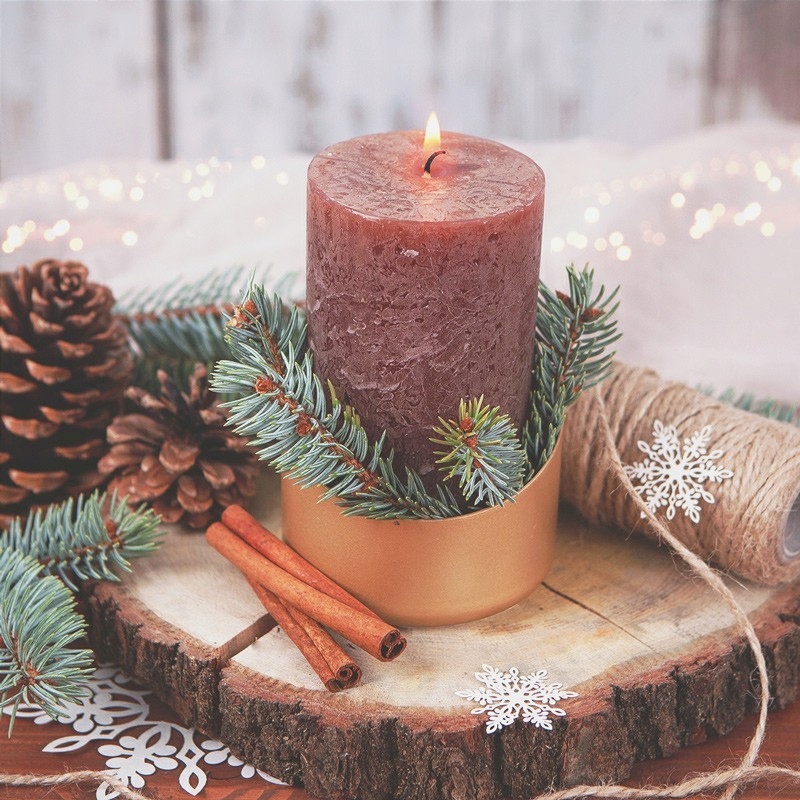 ŚWIECZNIK METALOWY NA ŚWIECE PIEŃKOWE FRANS ŚWIĘTA Kod producenta ŚWIECZNIK METALOWY NA ŚWIECE PIEŃKOWE