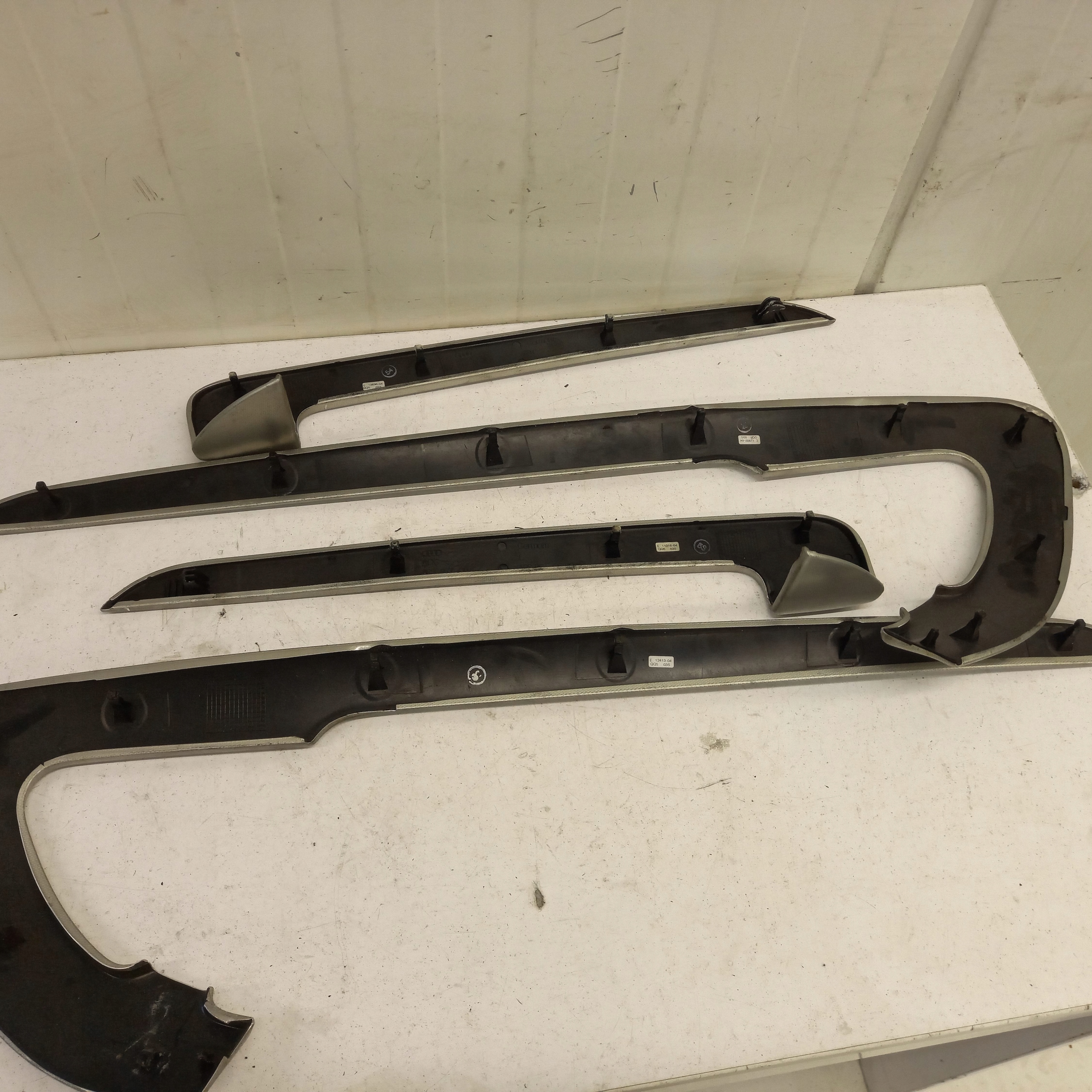 DEKORY DRZWI KOMPLET AUDI A3 8P Producent Audi oe