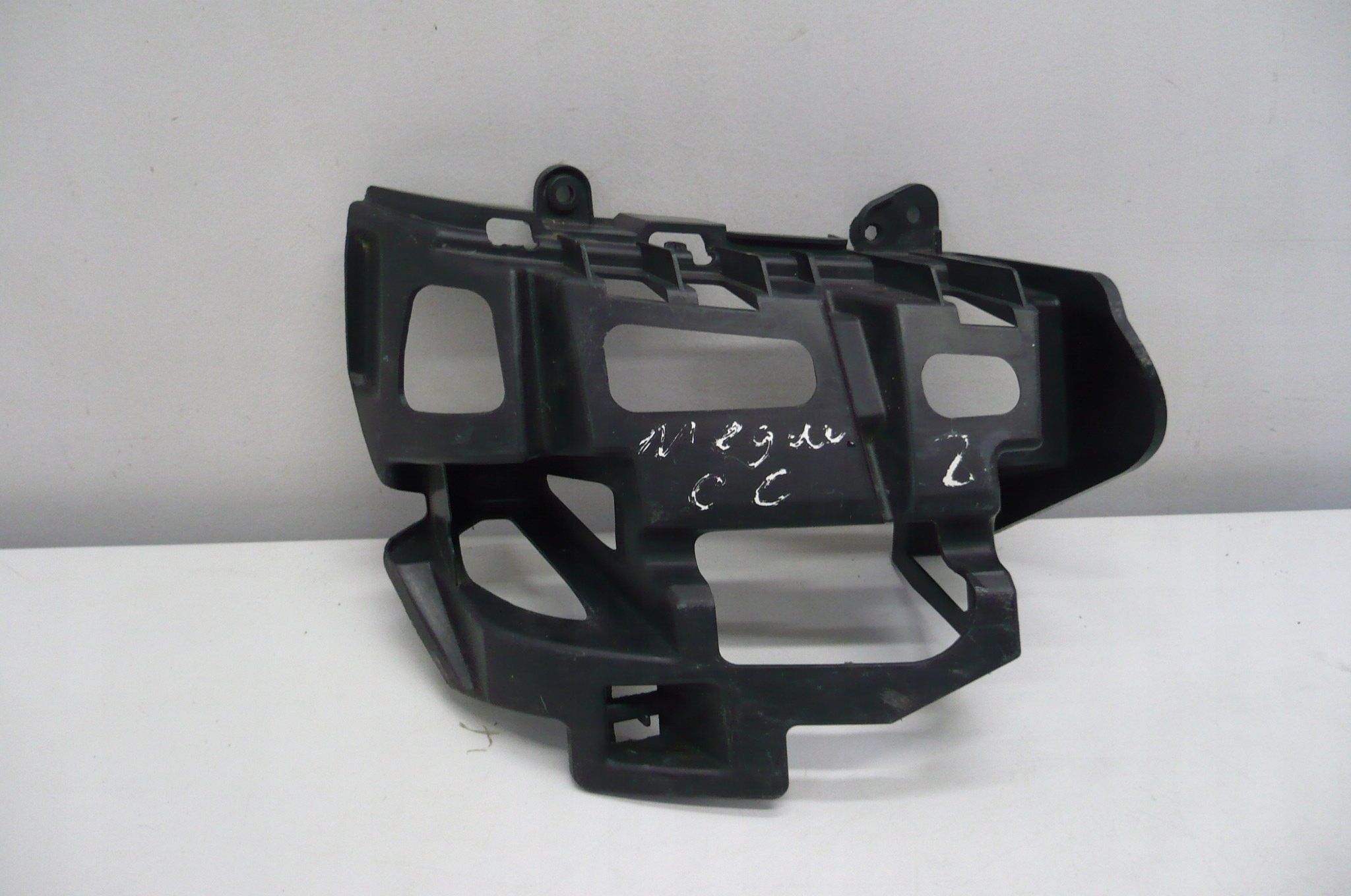 RENAULT MEGANE II 2 CC holder bumper bracket left rear part