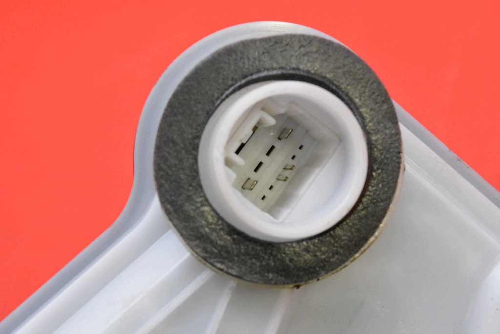 lock door right front front EU TOYOTA COROLLA E21 sedan 18-25