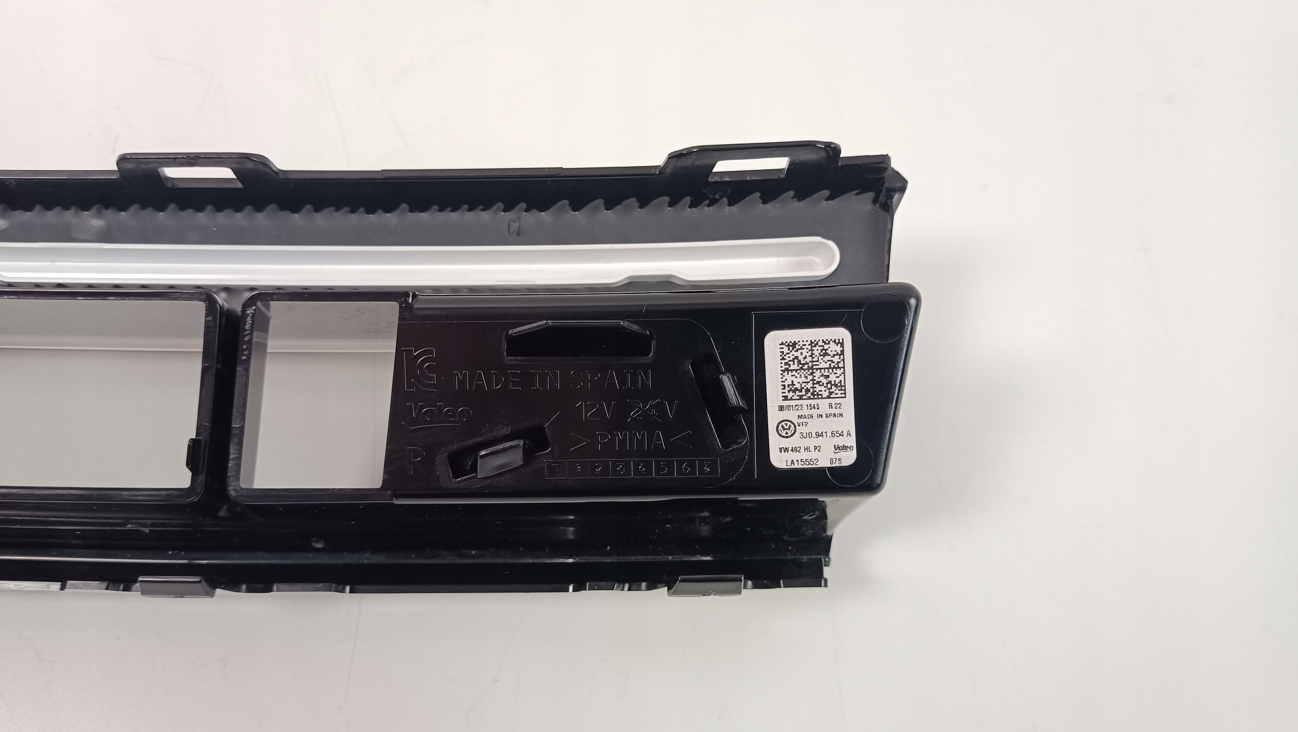 свет езды днем правое led vw PASSAT B9 23r. -> 3J0941654A