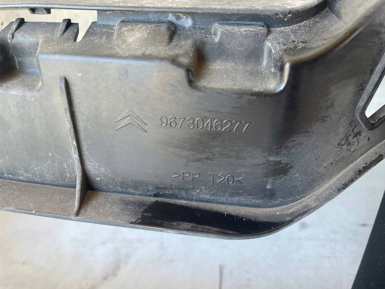 Traversa Supporto superiore Paraurti CITROEN C4 II B7 9673046277