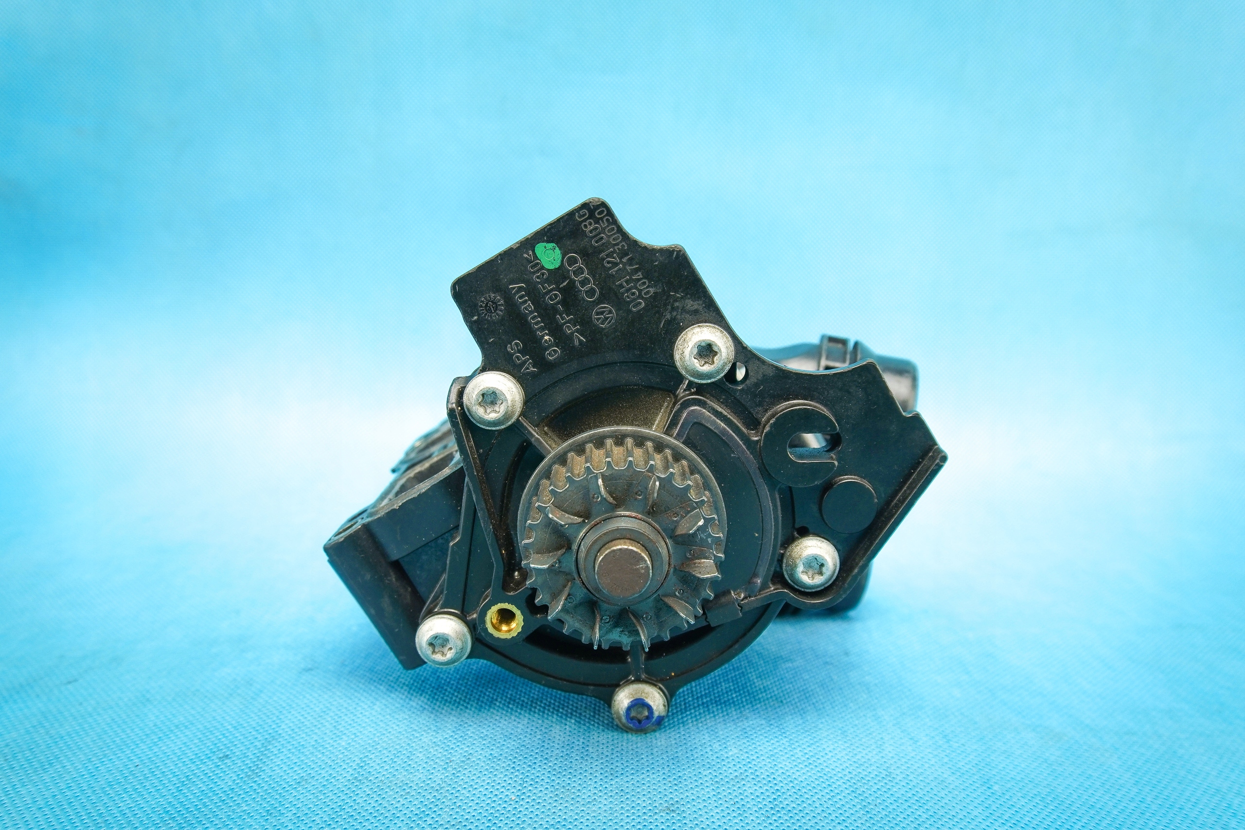water pump Audi A3 8P A4 A5 TT 06H121008G 06J121026B