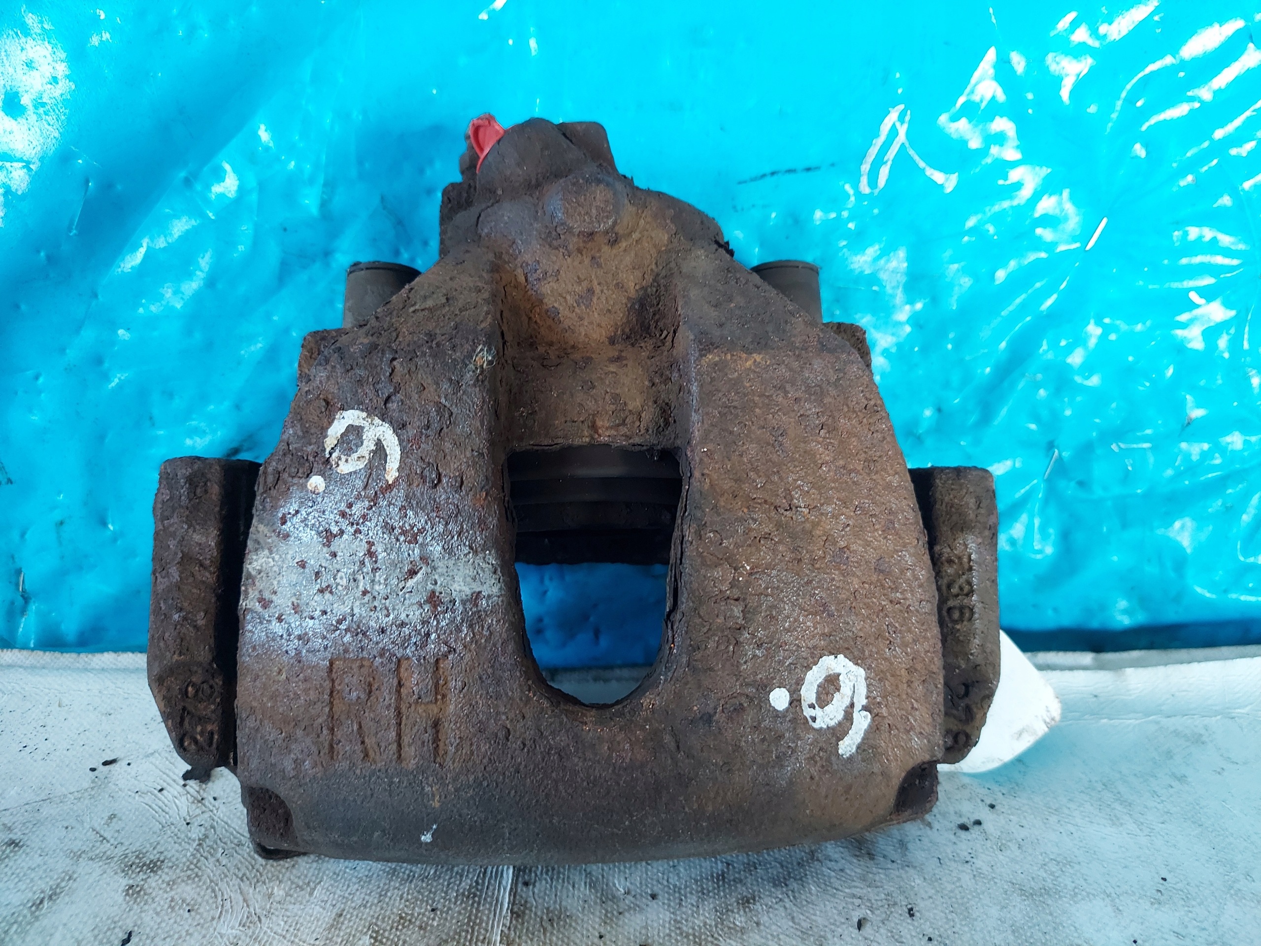 caliper VOLVO V50 2006 R 1.6 TD [DIESEL] PP [side]