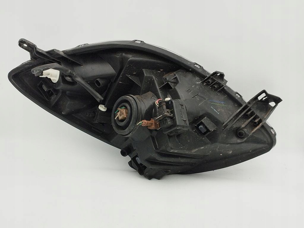Toyota Yaris II 2 light left front front
