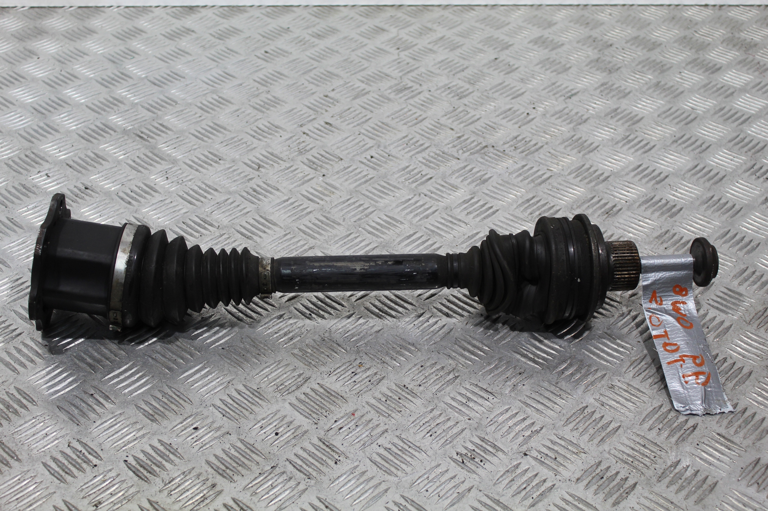 semi-axis right front AUDI A4 B9 8W0