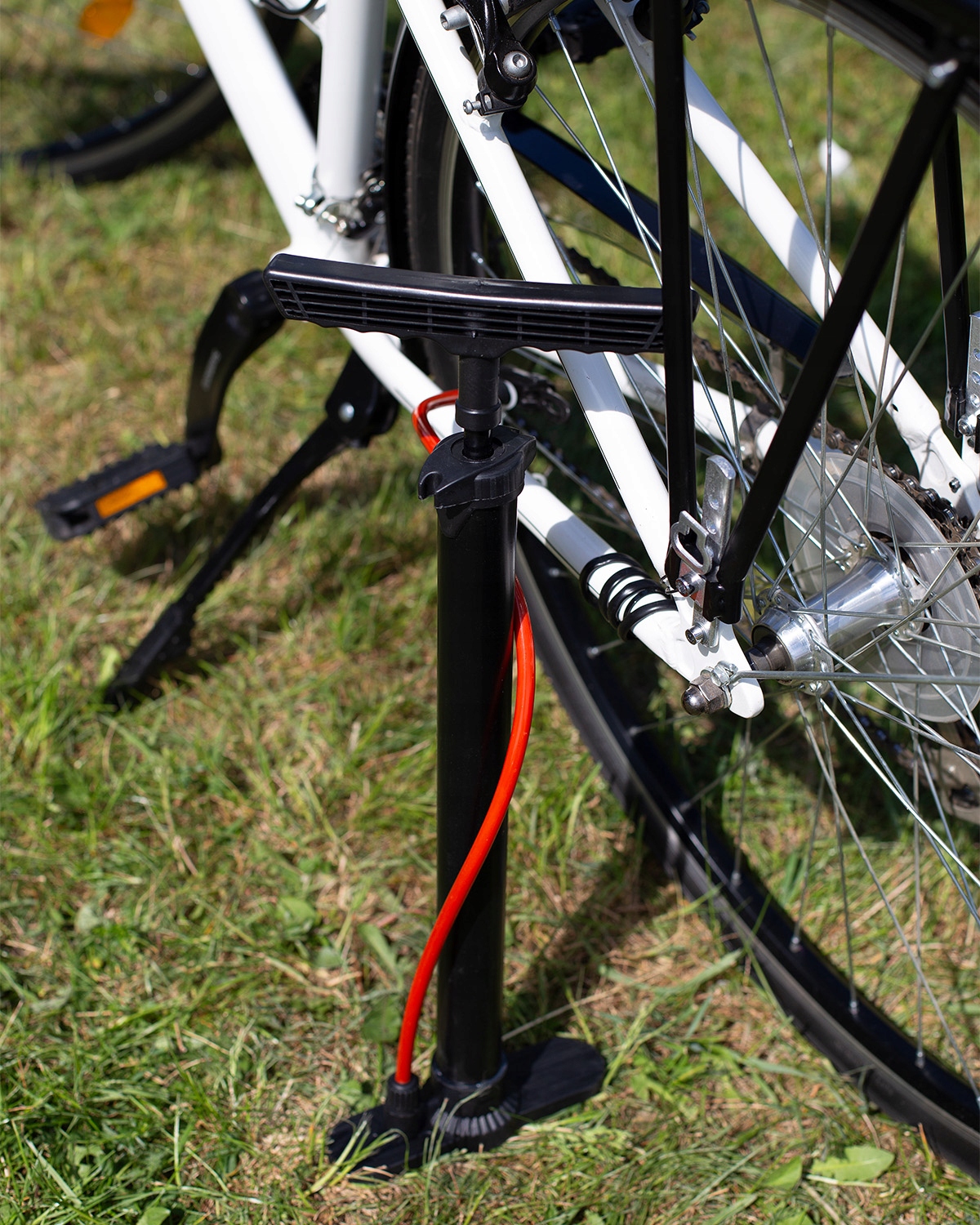 Pompka rowerowa podłogowa do roweru piłki materacy — 20