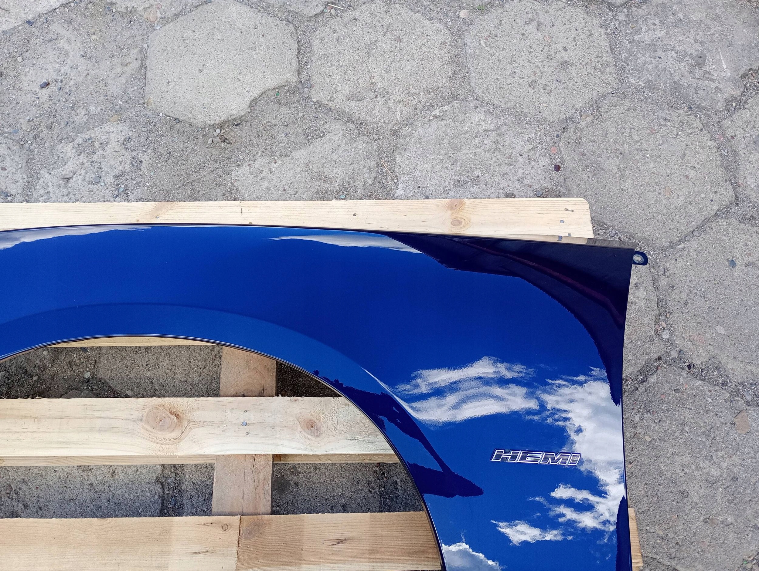 fender front left front left Dodge Charger 6.4 SRT 2011-2014