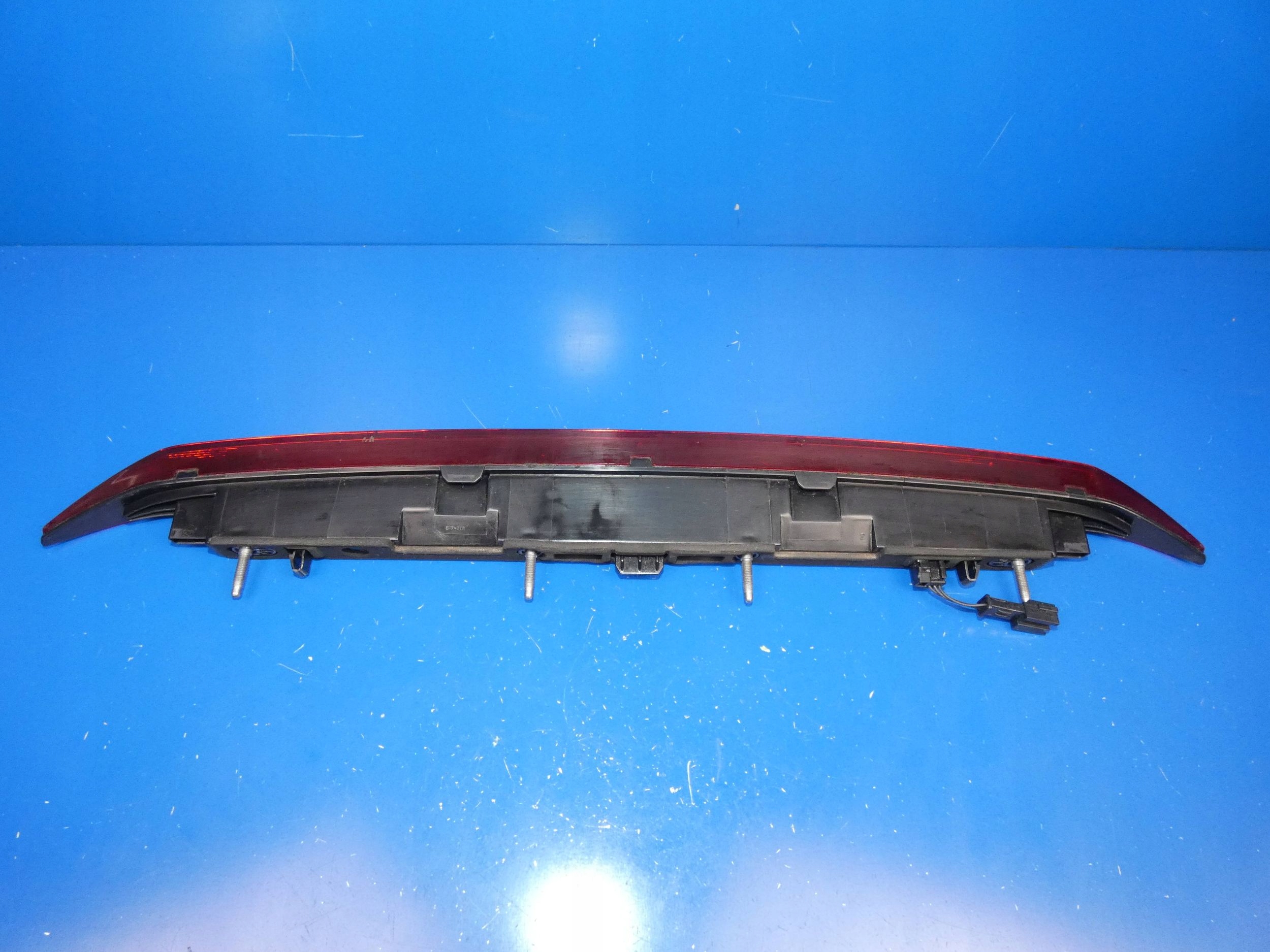 VOLVO XC60 II TRZECIE ŚWIATŁO STOPU STOP Typ samochodu 4x4/SUV