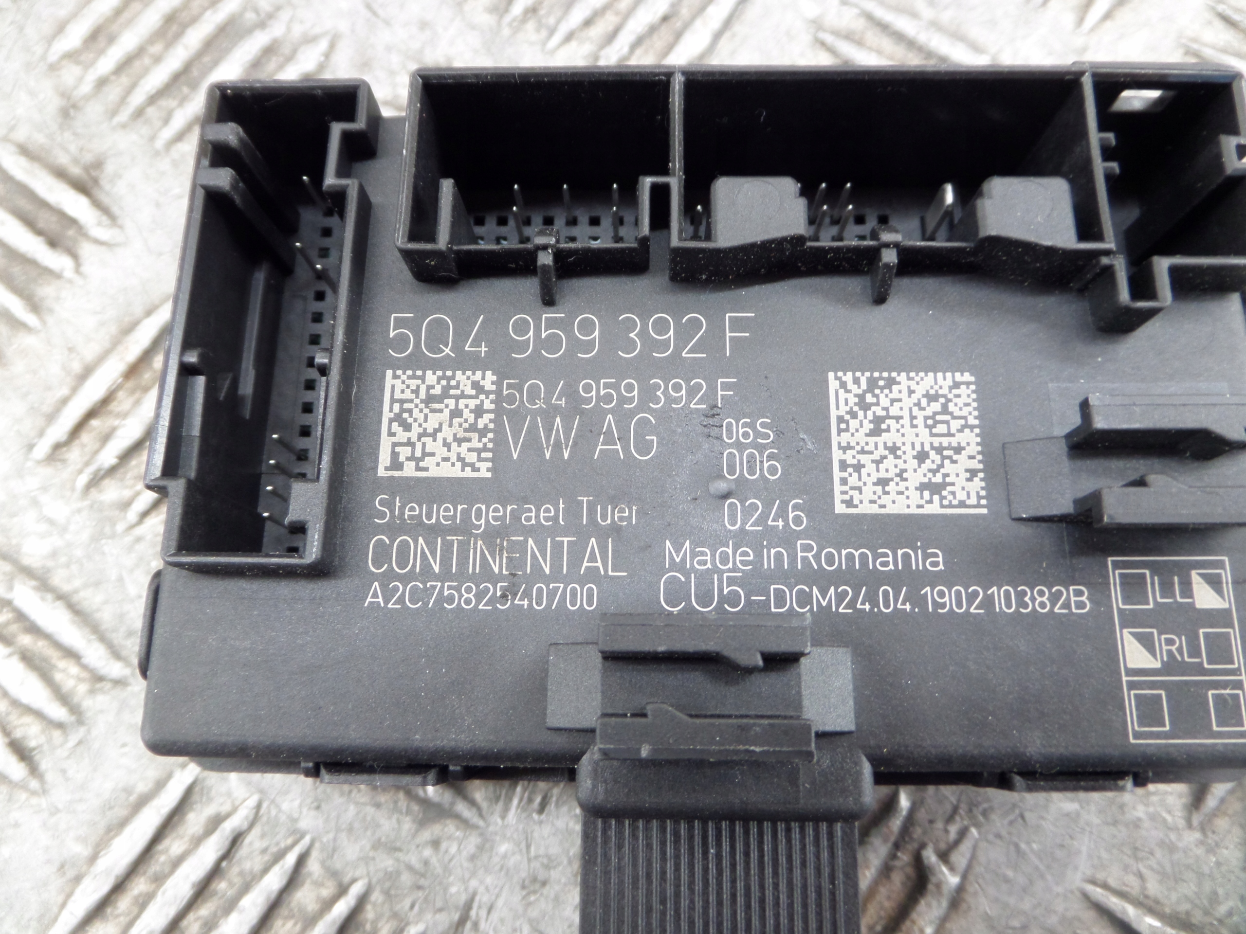VW AUDI SKODA module door right 5Q4959392F
