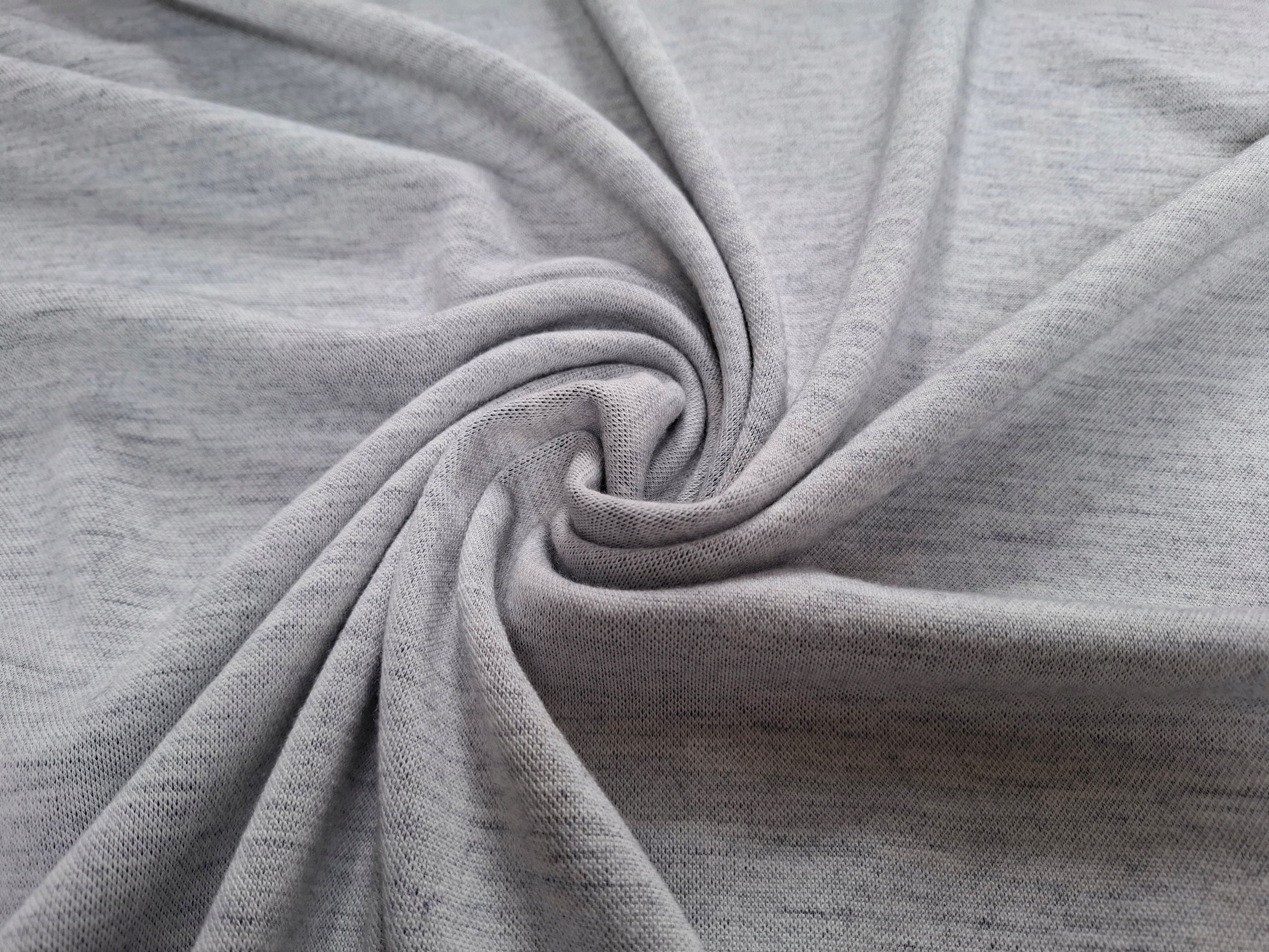 Pletenina tkanina 300 g Merino vlna Soft 1 mb