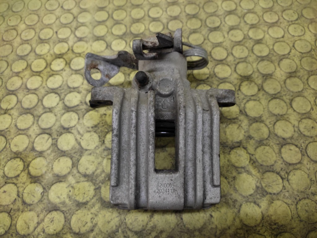 AUDI A6 C5 bremssattel bremse sattel brems- links heck