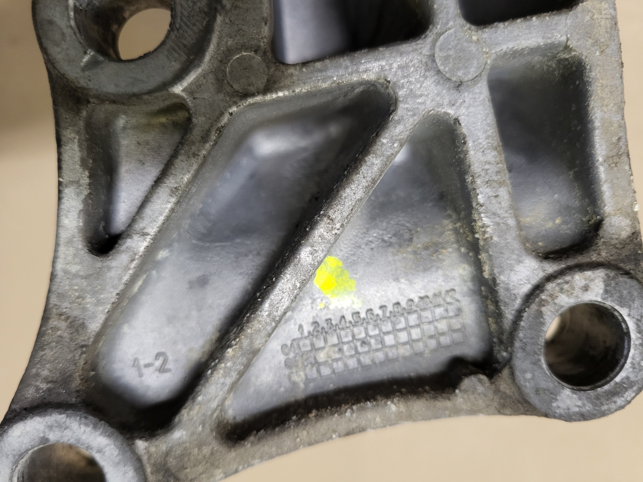 engine mount console holder FORD MONDEO MK3 2.0 TDCI 3S717M125CA