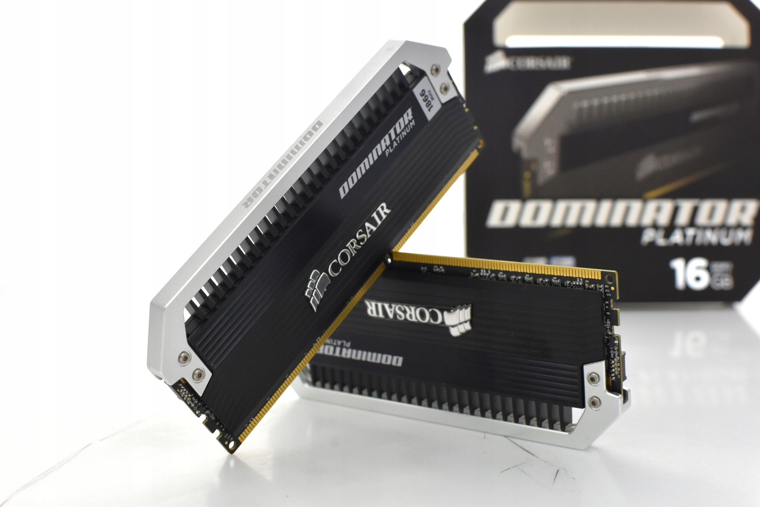 DDR3 Corsair DOMINATOR 2x8GB 1866MHz CL9 E-PC
