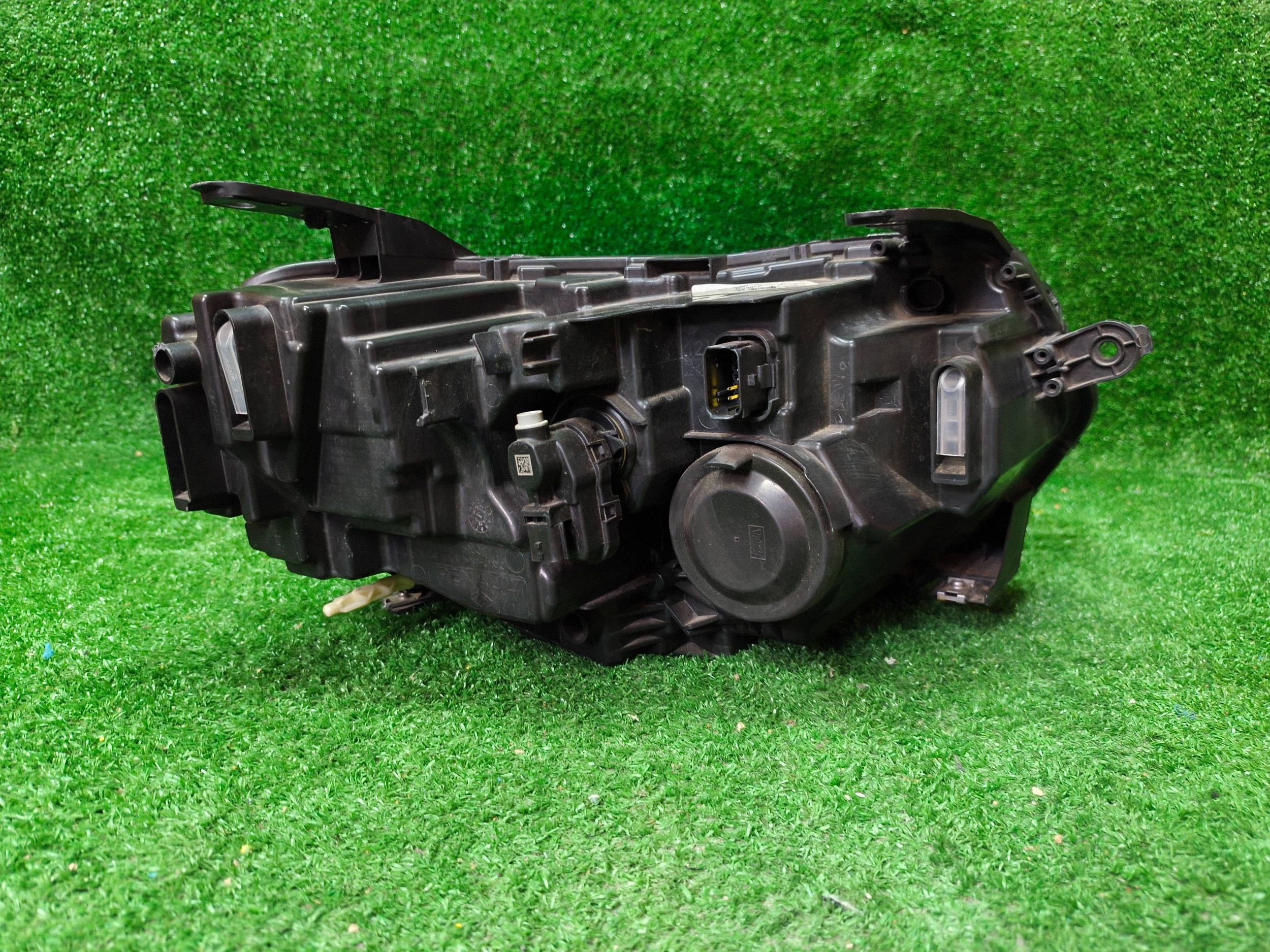 REFLEKTOR left front DACIA DUSTER II 21- LIFT NR.1533