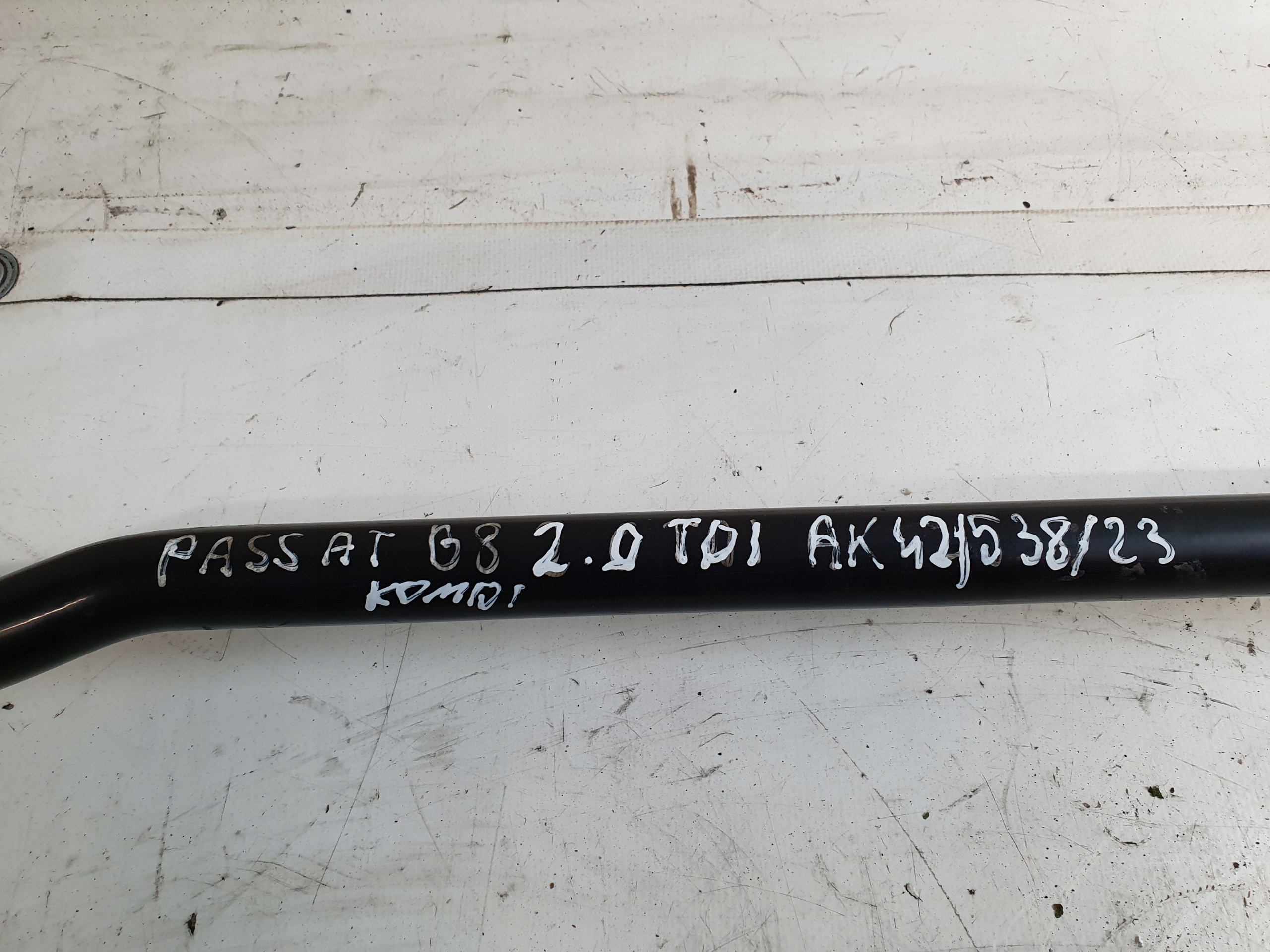 stabilizer rod VOLKSWAGEN PASSAT B8 15r. 3Q0411303K