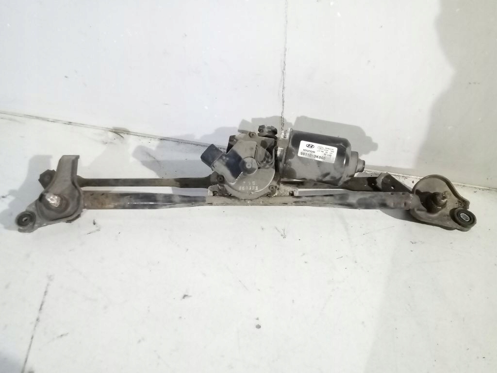 Hyundai Sonata V 06 wiper mechanism front