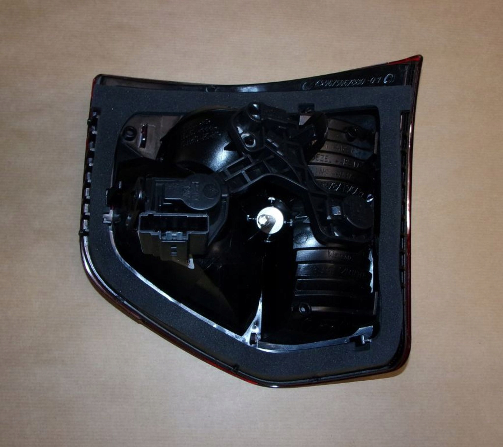 LAMPA TYLNA C C5 III PRAWA TYŁ