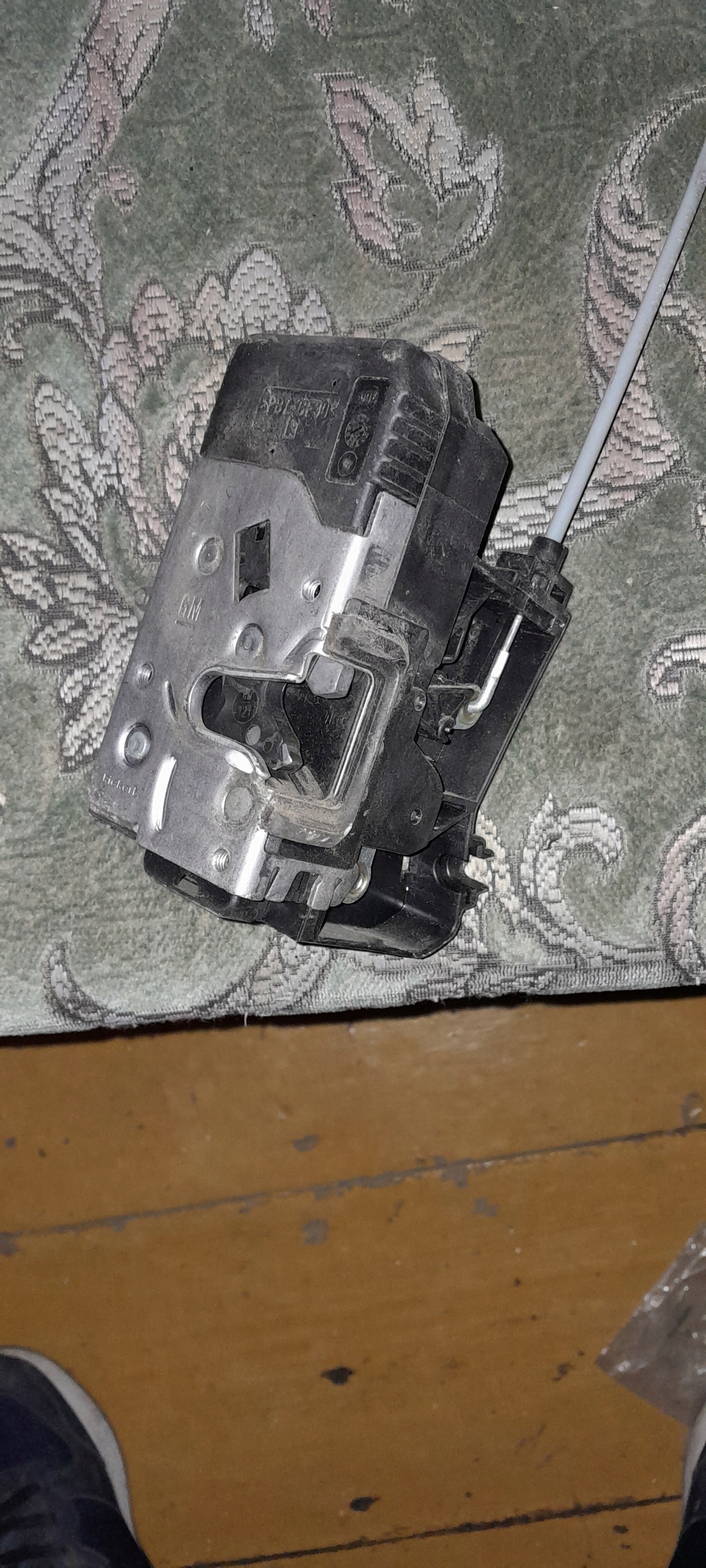 OPEL MERIVA A ЗАМОК ПЕРЕДНИЙ ЛЕВЫЙ 13154792GE