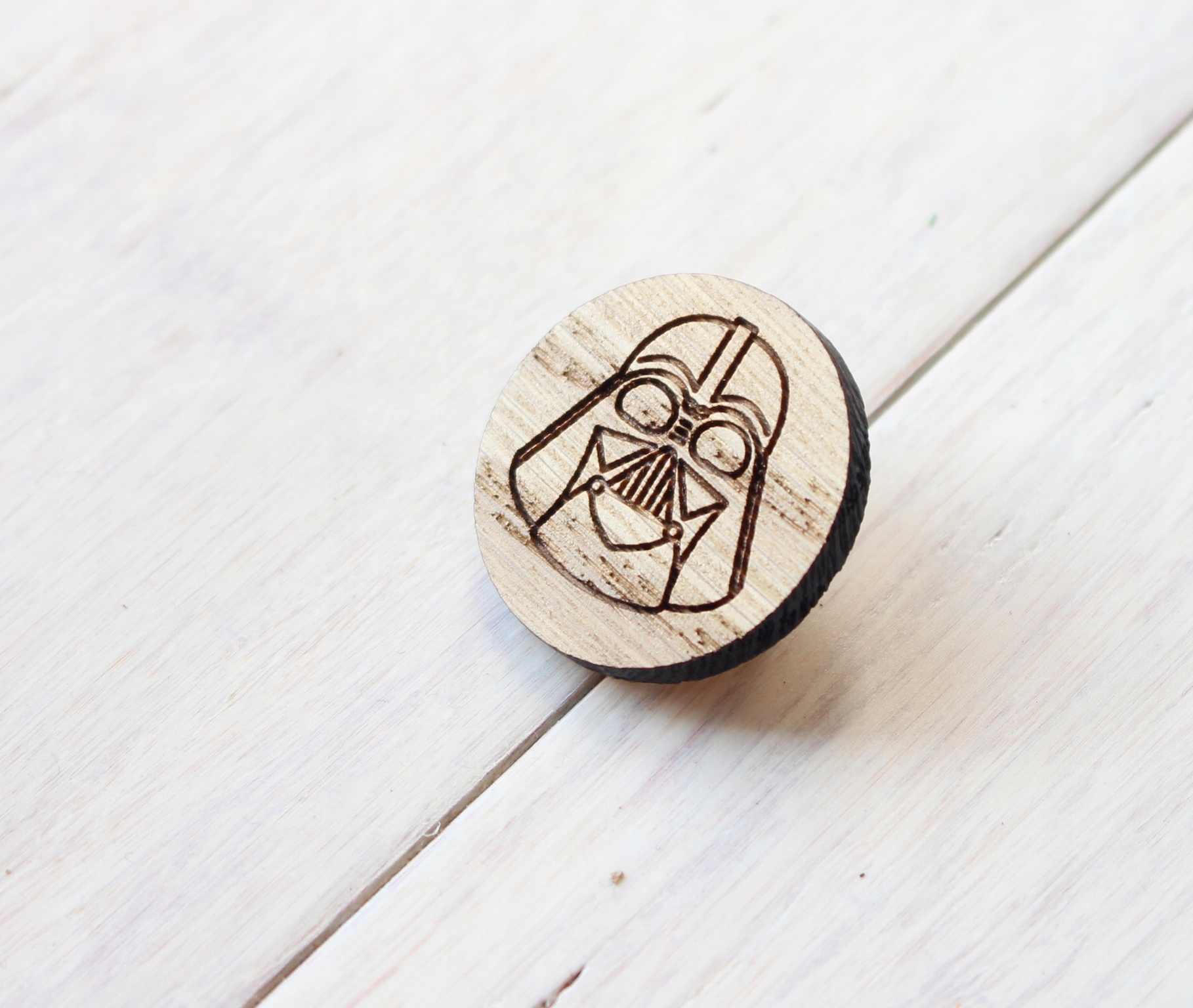 Drewniana wpinka VADER - EkoCraft Marka Inna marka