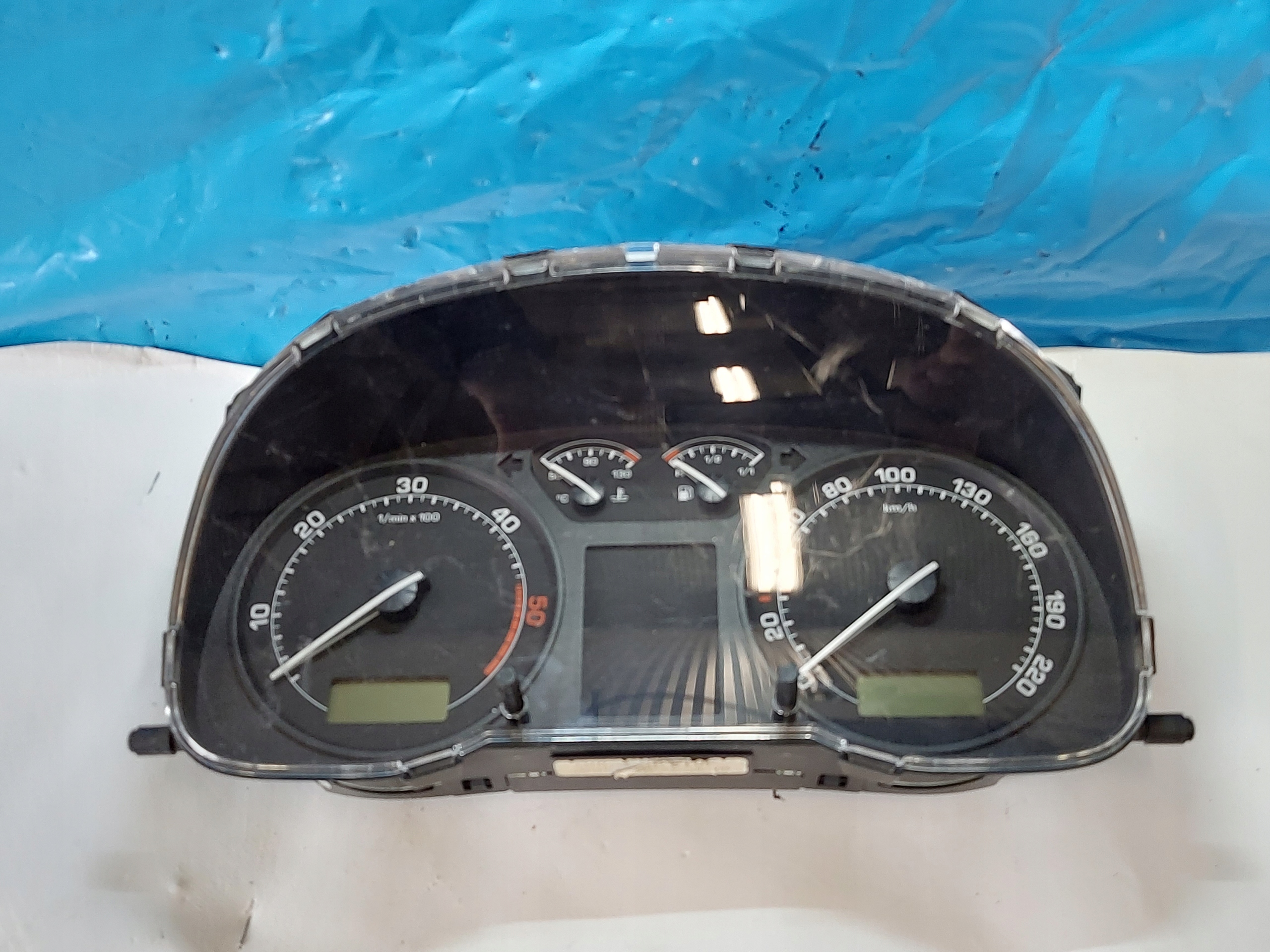 dials clock SKODA OCTAVIA and 1.9 TDI 1U0920810F