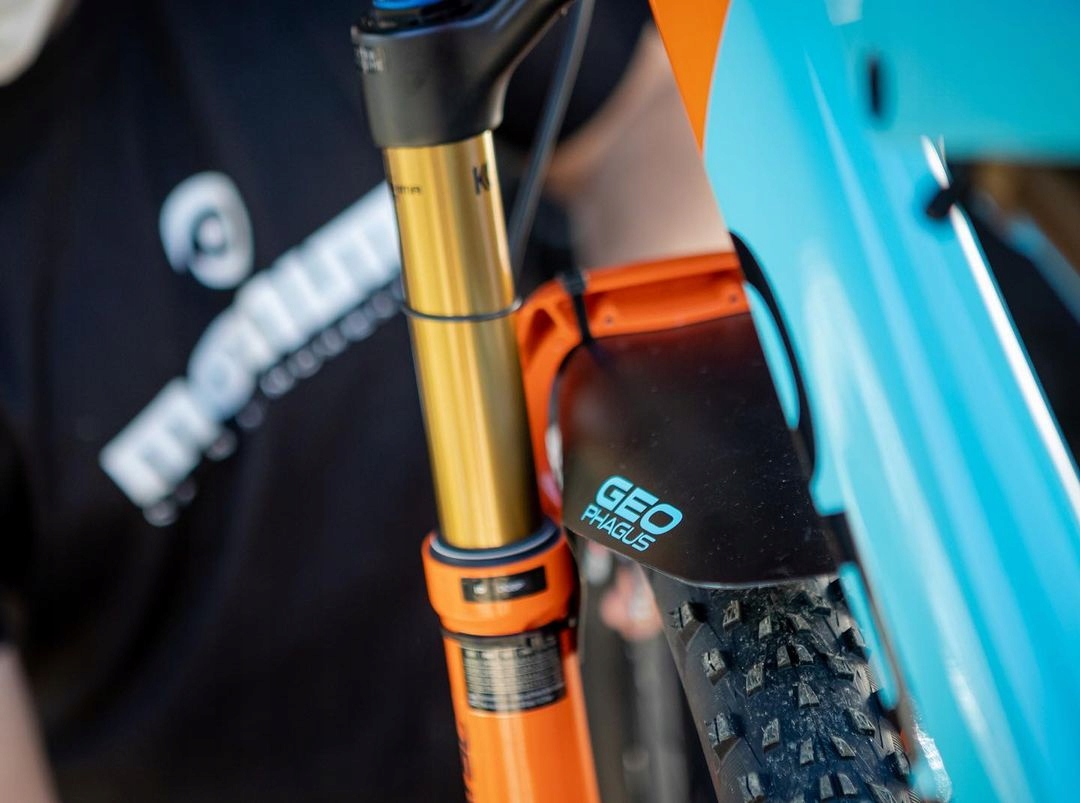 BŁOTNIK ROWEROWY PRZÓD TYŁ ZESTAW MTB MOMUM Model GEOPHAGUS MUDGUARD YELLOW