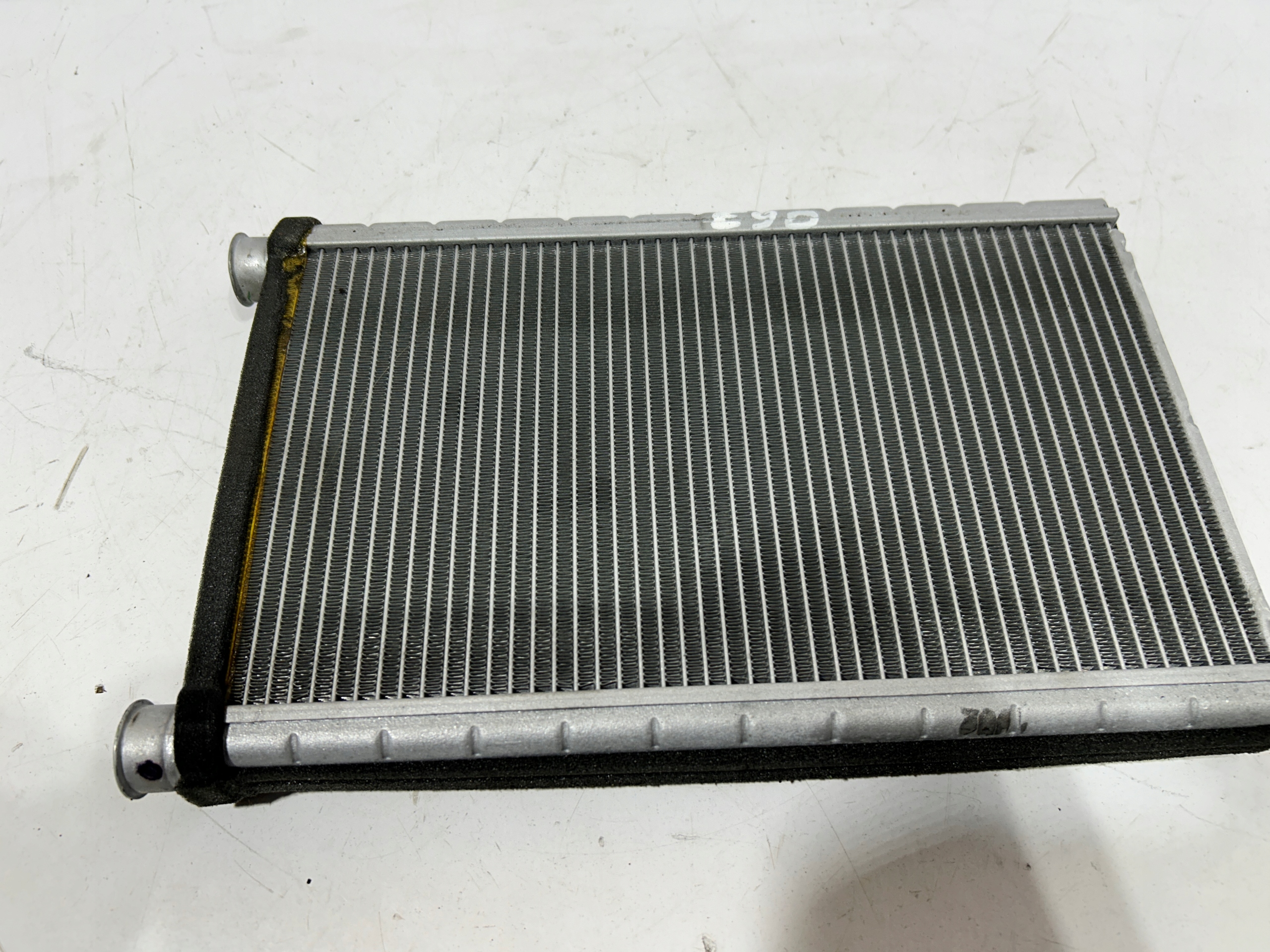 BMW E81 E84 E87 E90 E91 chladič chladič vody ohrievač