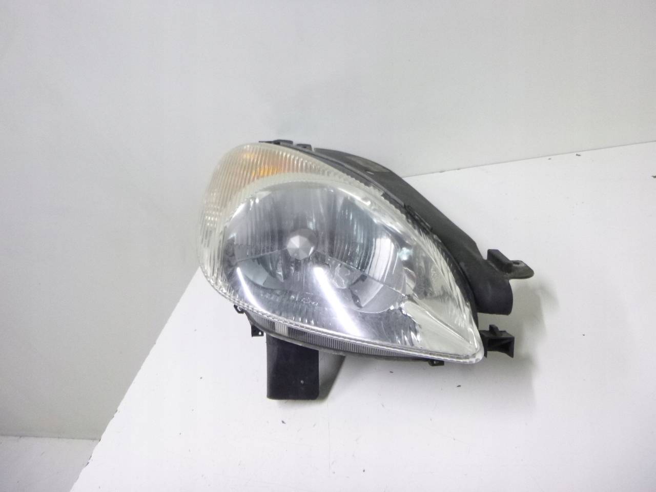 light front Citroen Xsara Picasso 2001r.