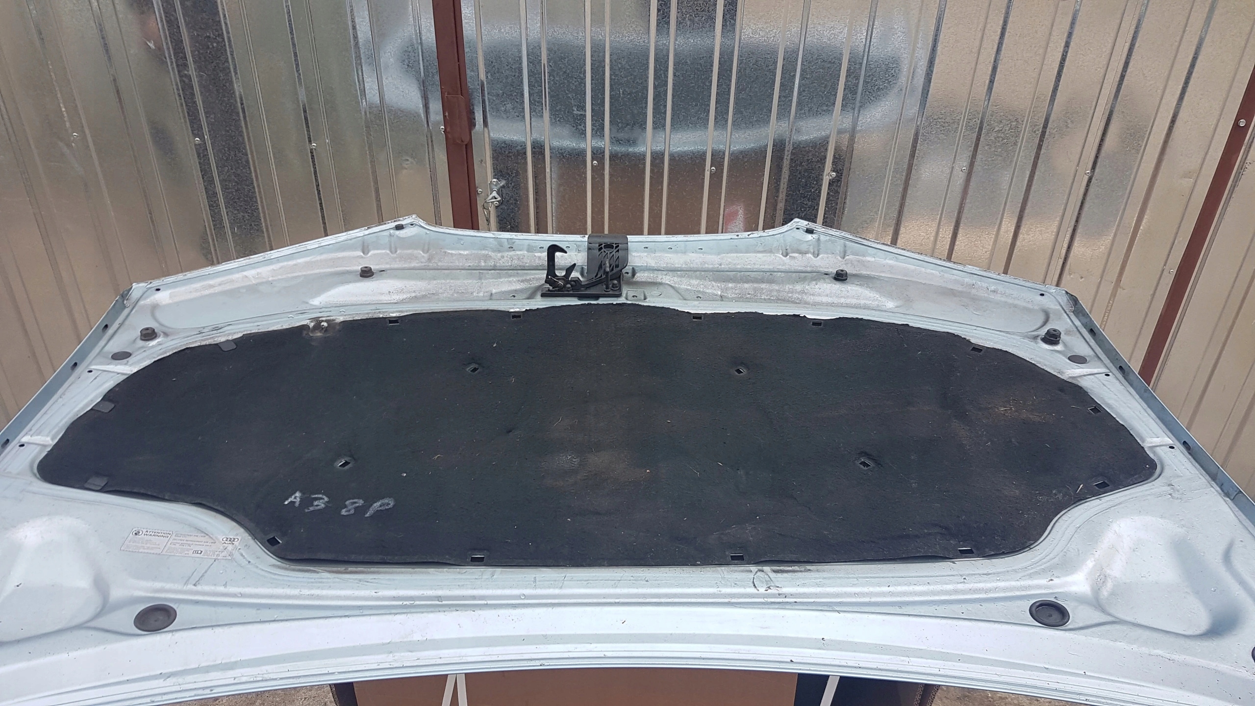 Insonorisation du capot AUDI A3 8P