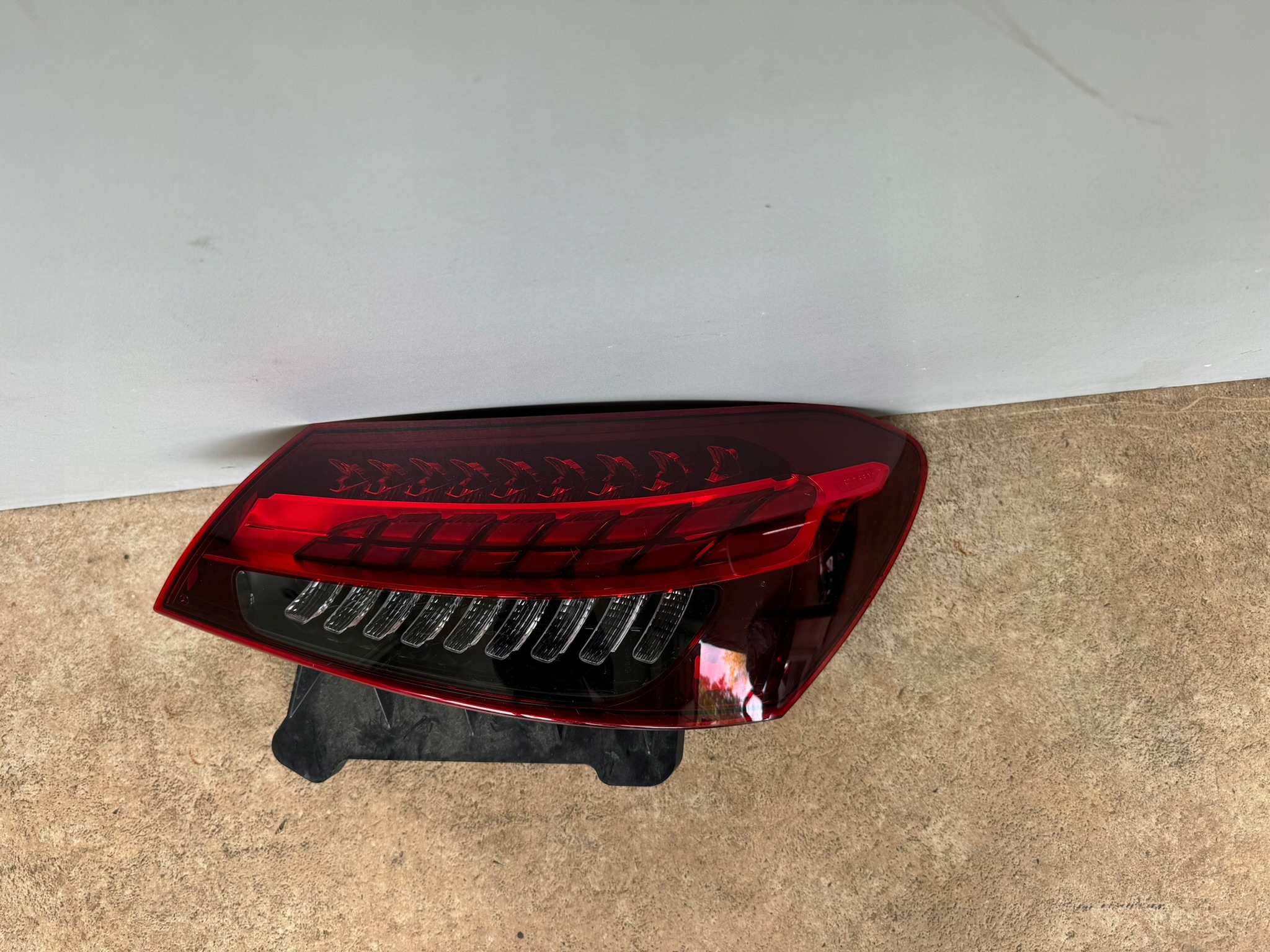 Mercedes-Benz E-Klasse W213 Rückleuchte A2139065209 Rearlamp - Thumbnail 1