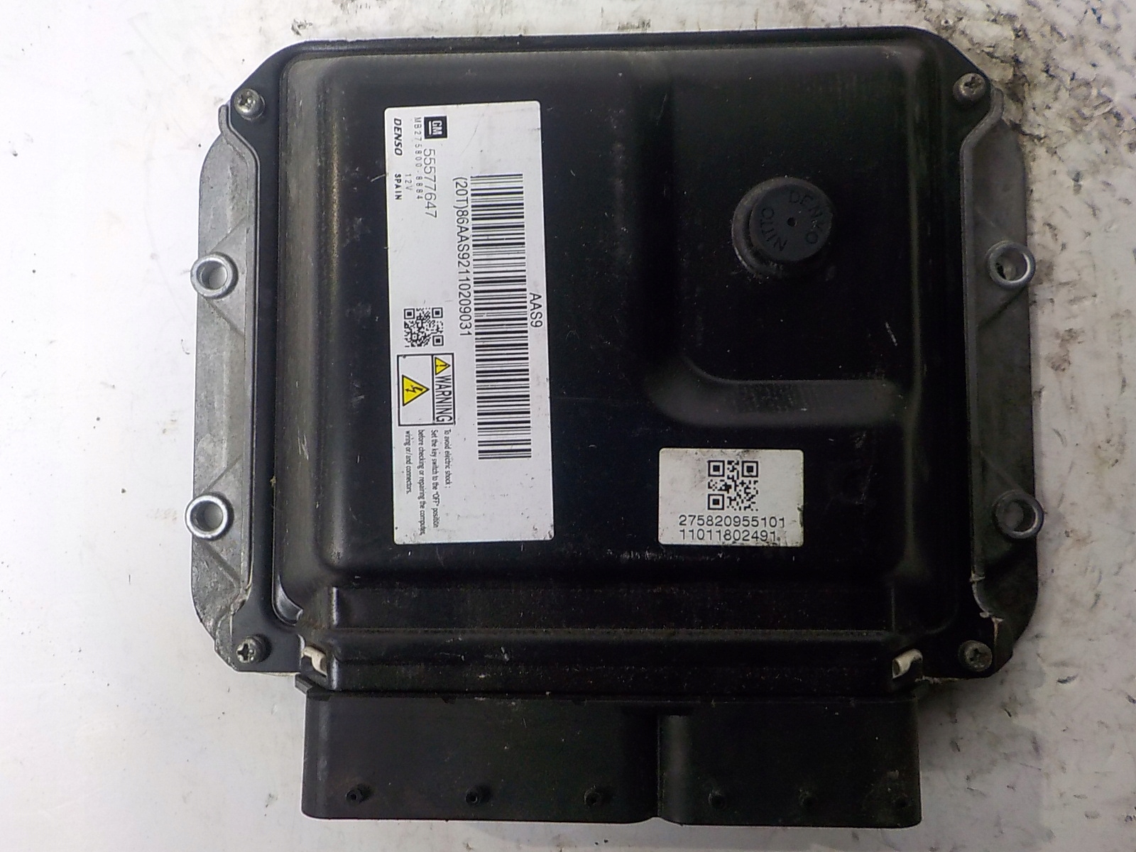 OPEL ASTRA J computer control unit 55577647 MB275800-8884