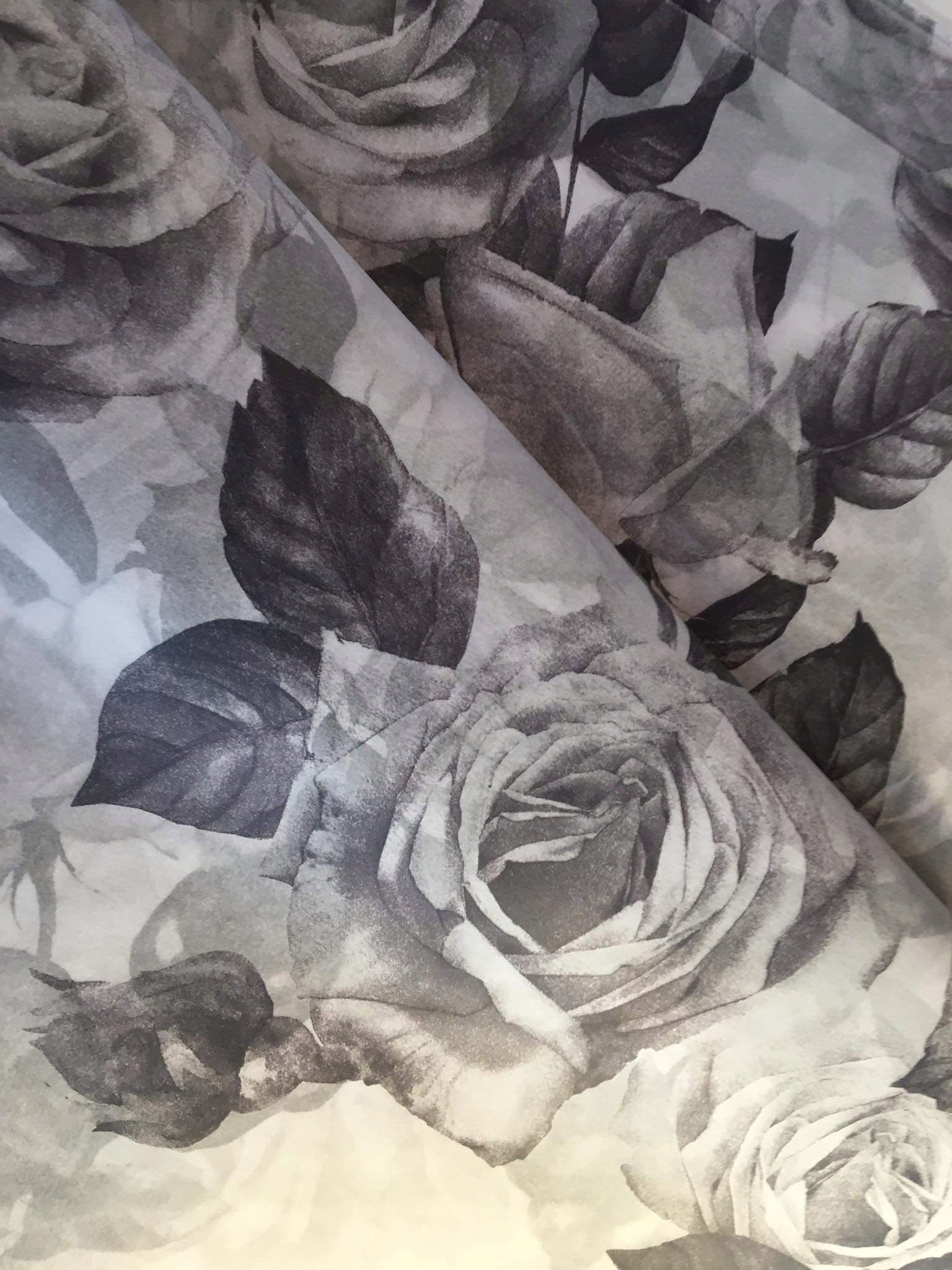 Grey roses ozdobný papír 240 listů 50x75 cm