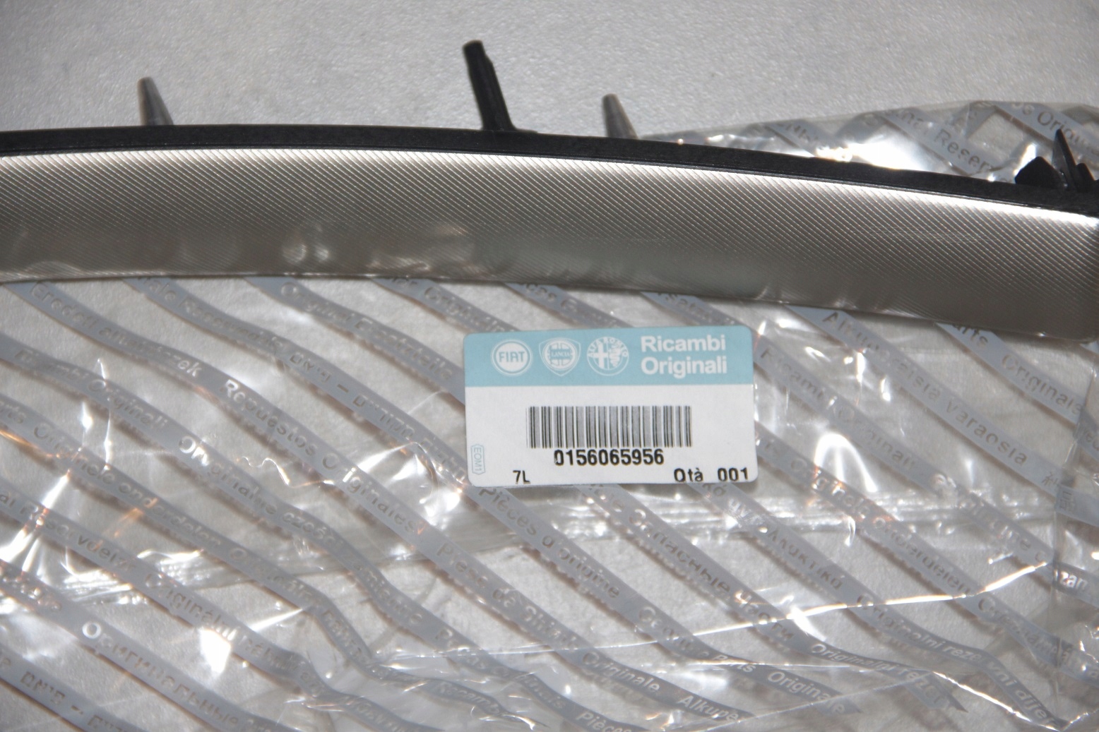 ALFA ROMEO 159 DEKOR KOKPITU LISTWA PRAWA Part manufacturer Alfa Romeo OE