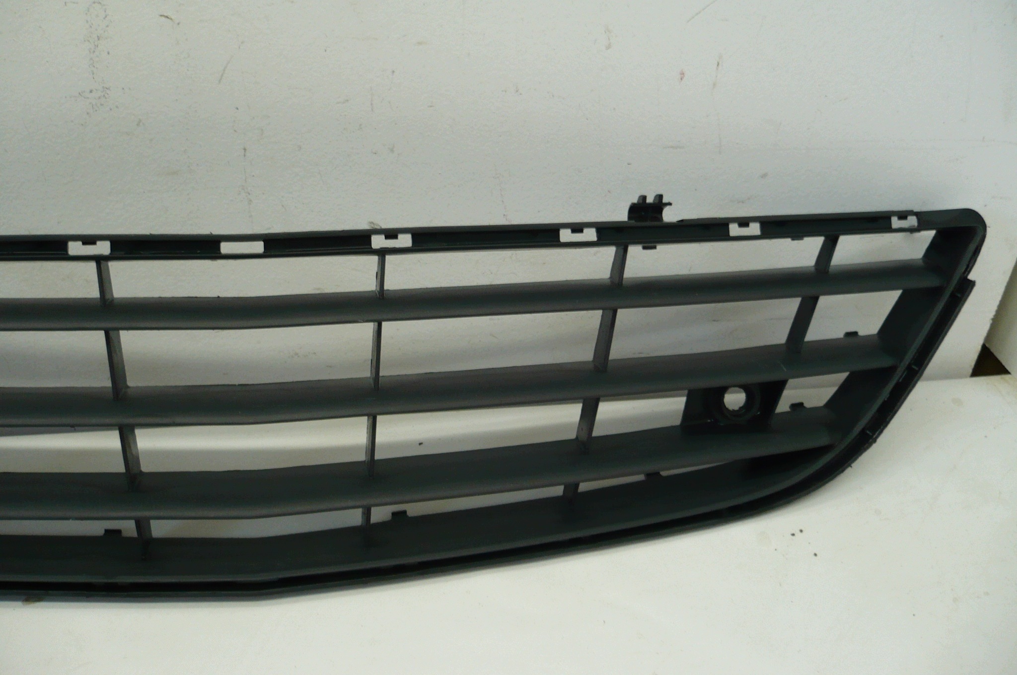 OPEL CORSA D 2006- 11 grid of a bumper front central original