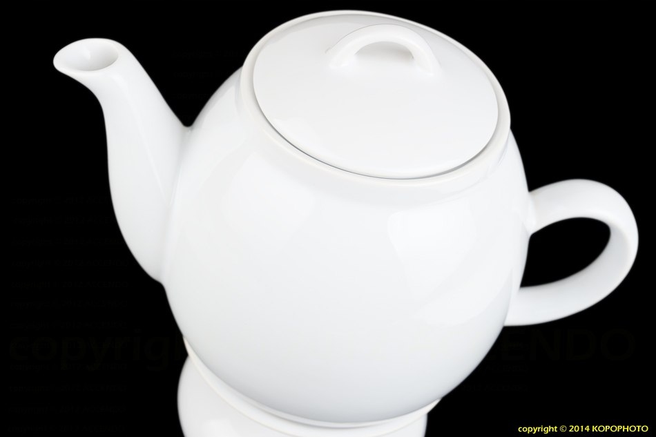 BIAŁY DZBANEK Z PODGRZEWACZEM 1,7 LITRA MIEROSZÓW Kod producenta 4606