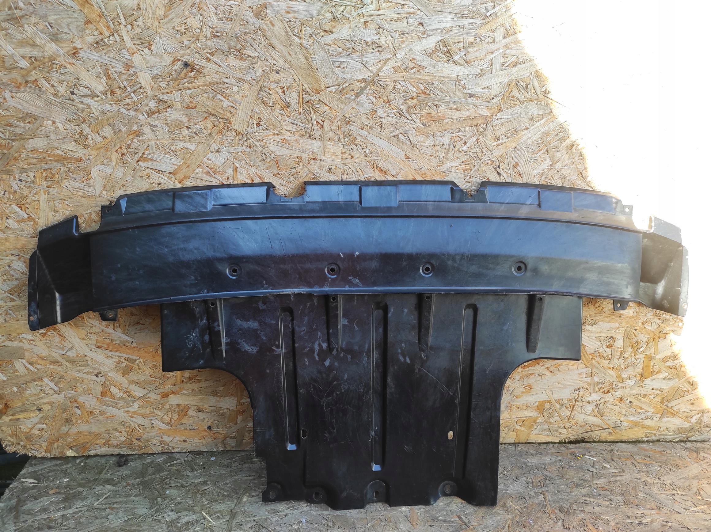 ЗАЩИТА ПОД ДВИГАТЕЛЬ AUDI Q7 TOUAREGl8825439